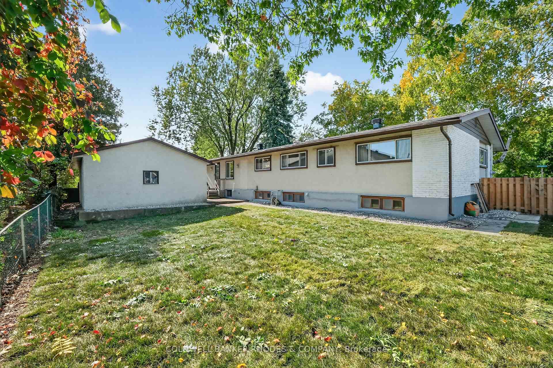 Photo 44 of 11 Willeth Avenue, Ottawa, City View/Skyline/Fisher Heights/Parkwood Hills — HOMEH