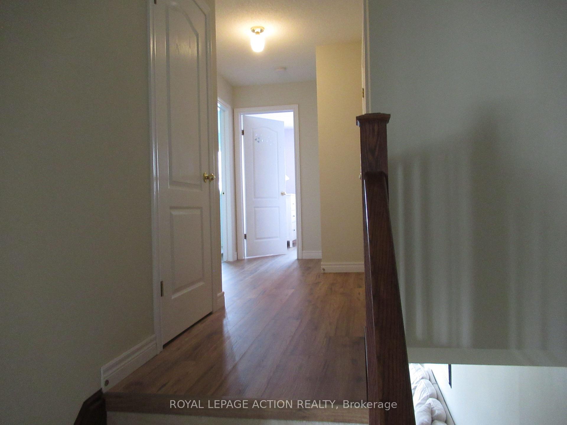 Photo 15 of Unit 20, 232 Stonehenge Drive, Hamilton, Meadowlands — HOMEH