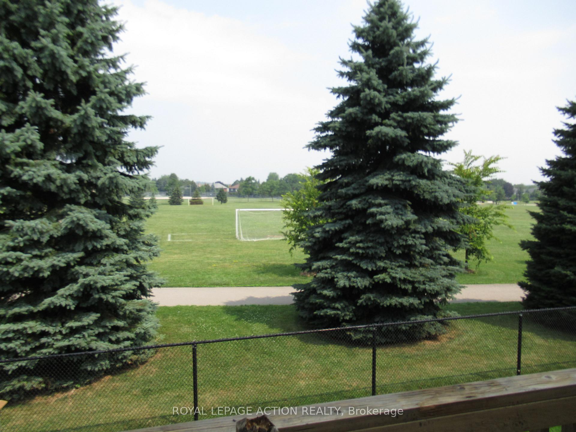 Photo 32 of Unit 20, 232 Stonehenge Drive, Hamilton, Meadowlands — HOMEH