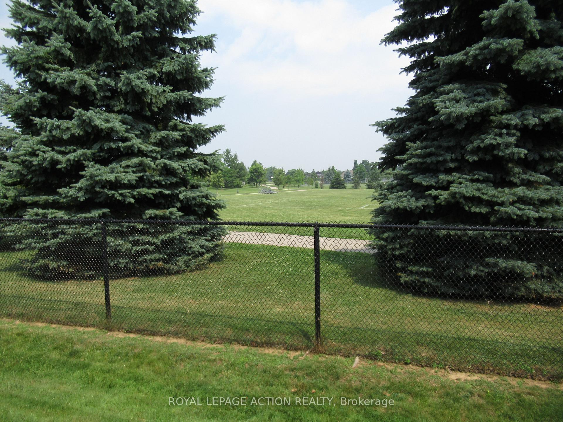 Photo 34 of Unit 20, 232 Stonehenge Drive, Hamilton, Meadowlands — HOMEH