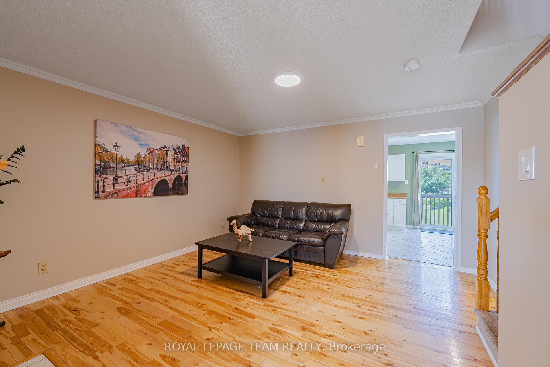Photo 17 of 28 Huntview Private, Ottawa, Hunt Club/Western Community — HOMEH