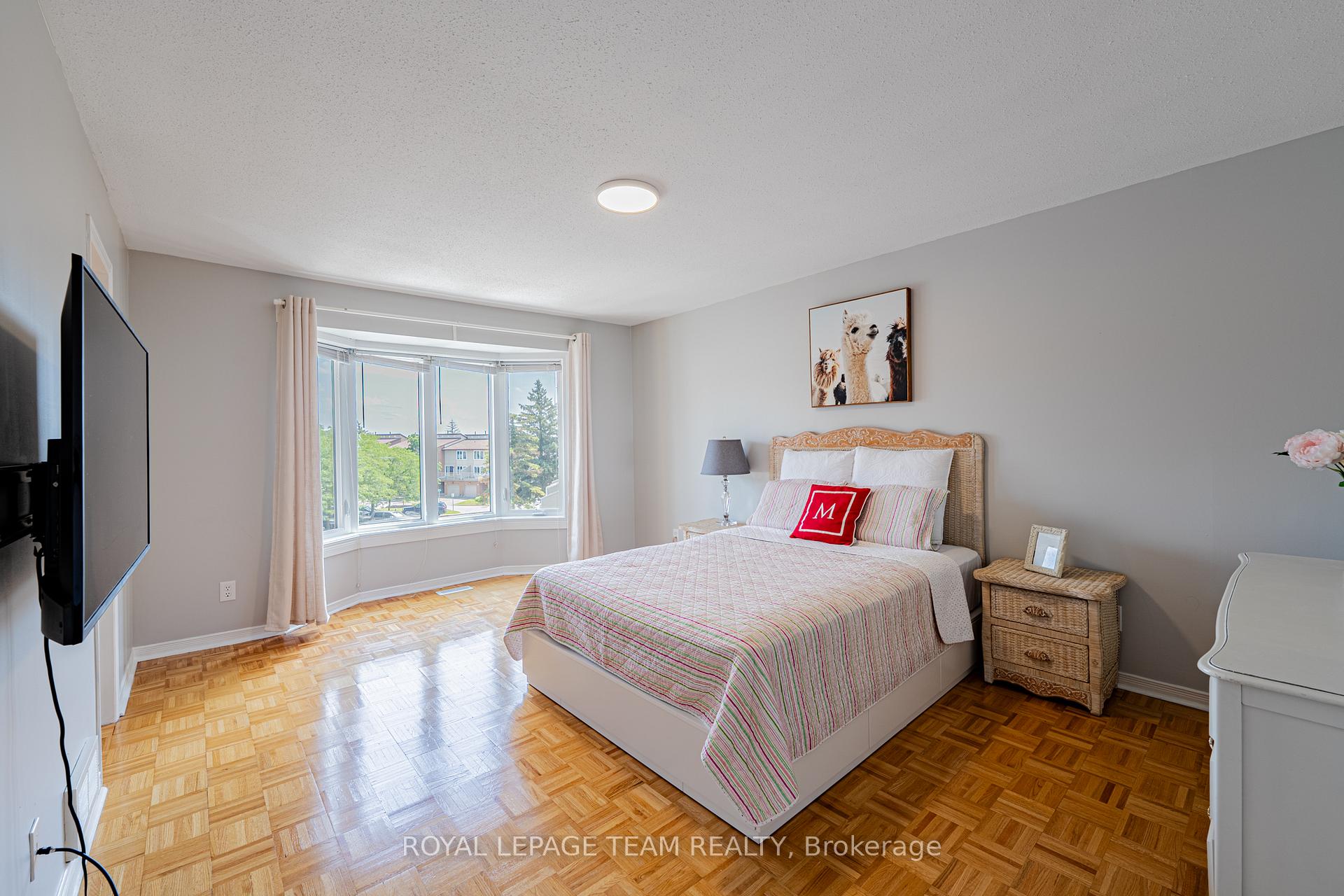 Photo 29 of 28 Huntview Private, Ottawa, Hunt Club/Western Community — HOMEH