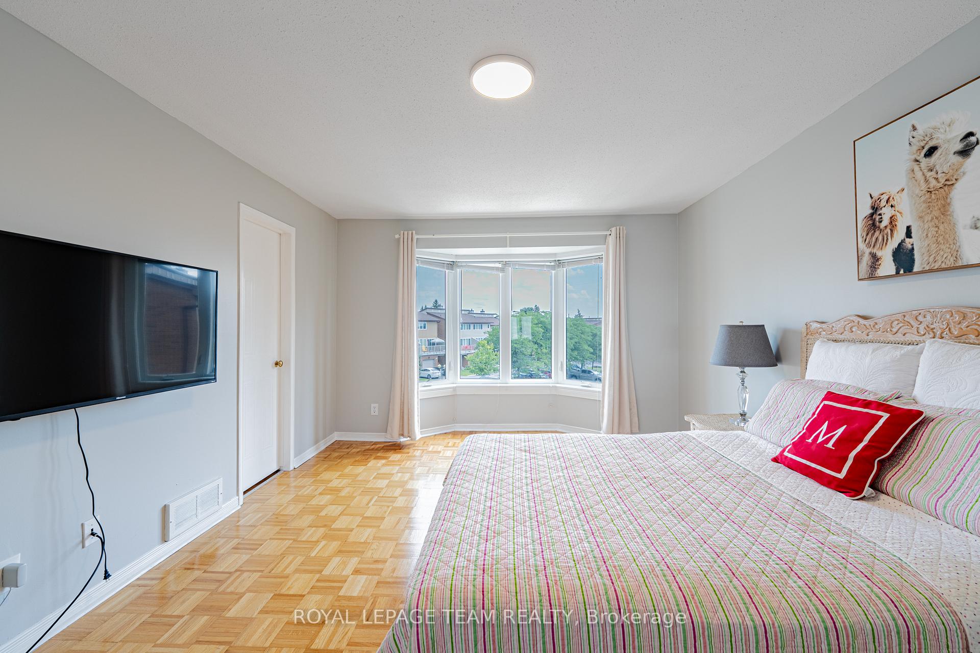 Photo 30 of 28 Huntview Private, Ottawa, Hunt Club/Western Community — HOMEH