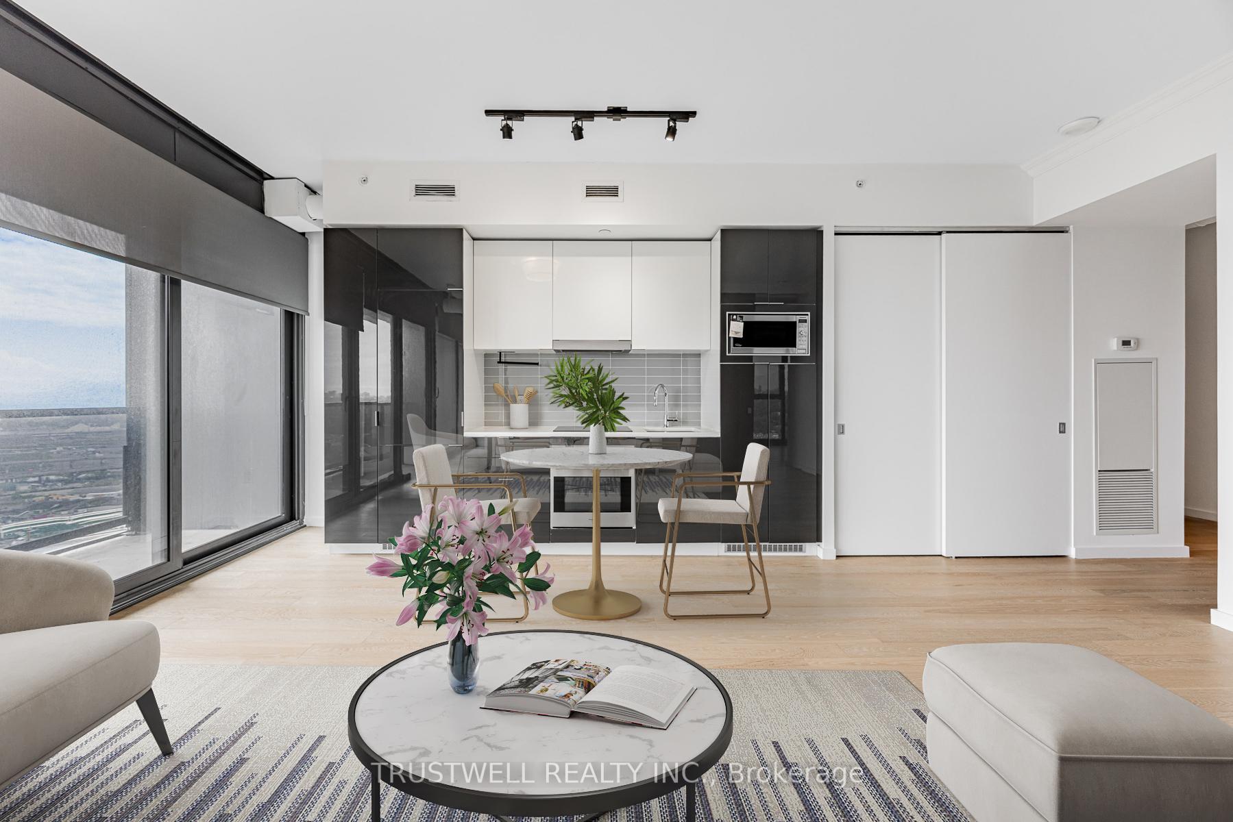 Photo 4 of Unit 2507, 170 Bayview Avenue, Toronto, Waterfront Communities — HOMEH