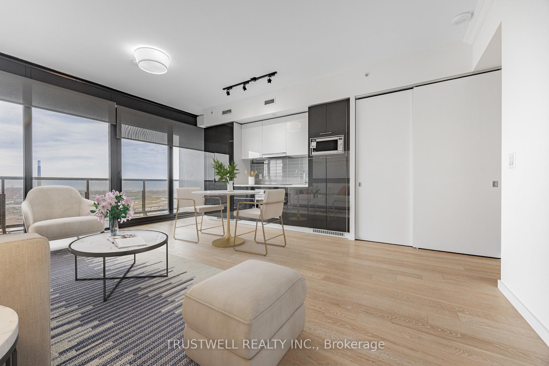 Photo 5 of Unit 2507, 170 Bayview Avenue, Toronto, Waterfront Communities — HOMEH