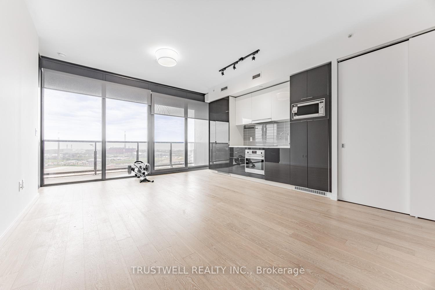 Photo 9 of Unit 2507, 170 Bayview Avenue, Toronto, Waterfront Communities — HOMEH
