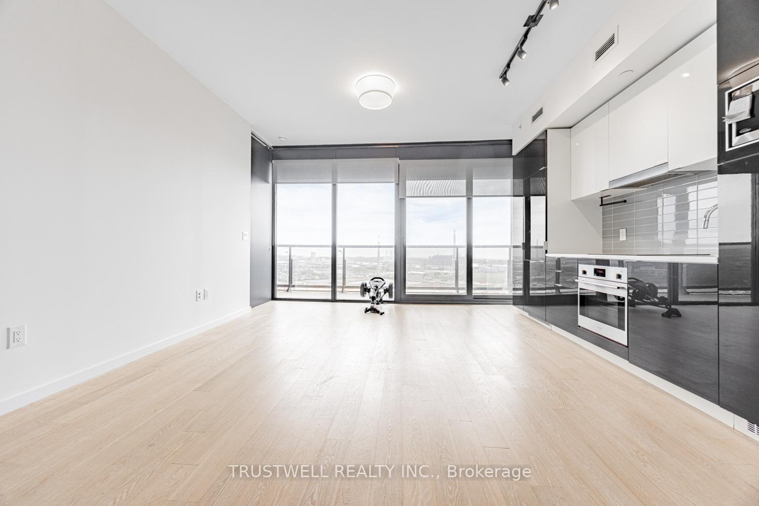 Photo 12 of Unit 2507, 170 Bayview Avenue, Toronto, Waterfront Communities — HOMEH