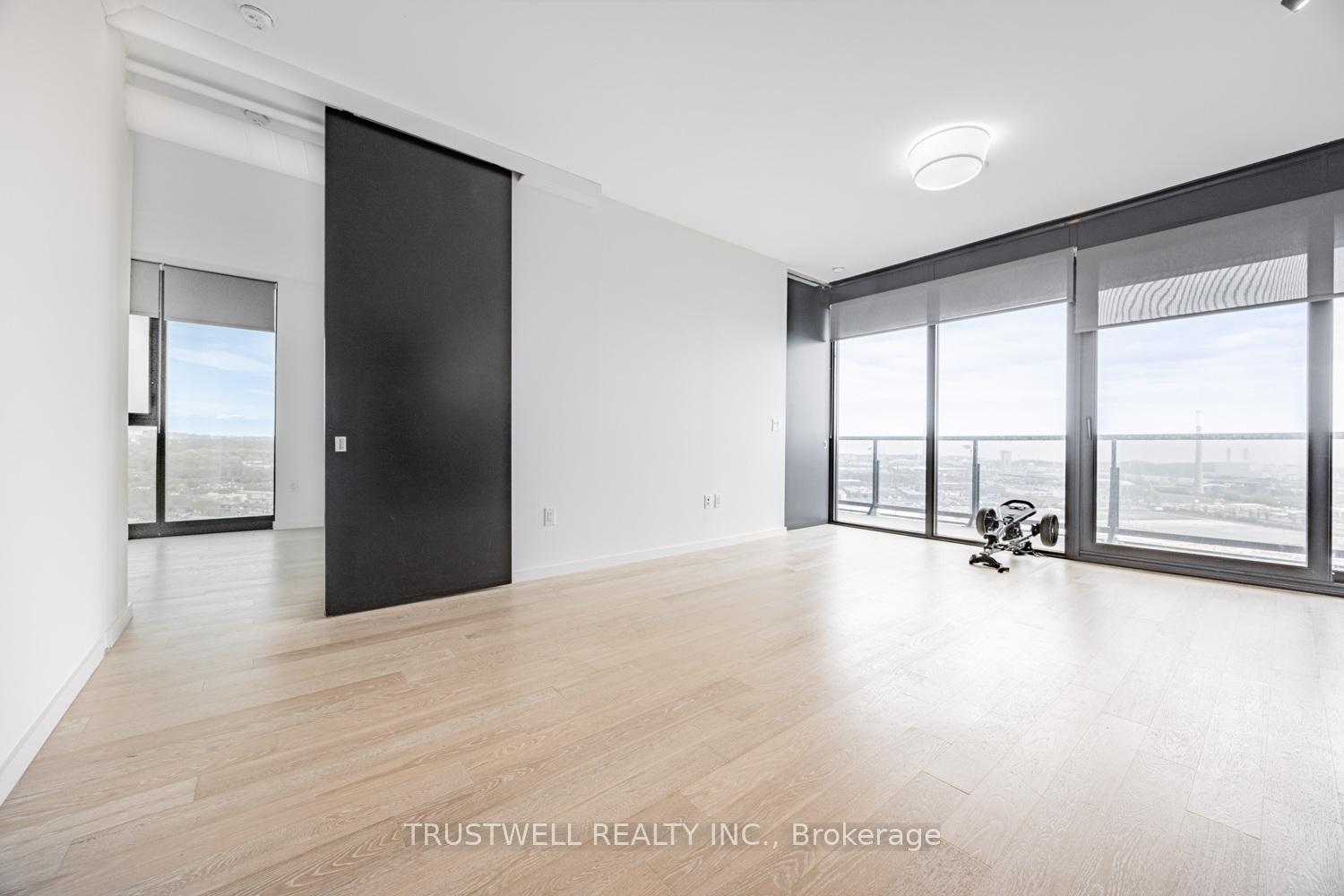 Photo 14 of Unit 2507, 170 Bayview Avenue, Toronto, Waterfront Communities — HOMEH