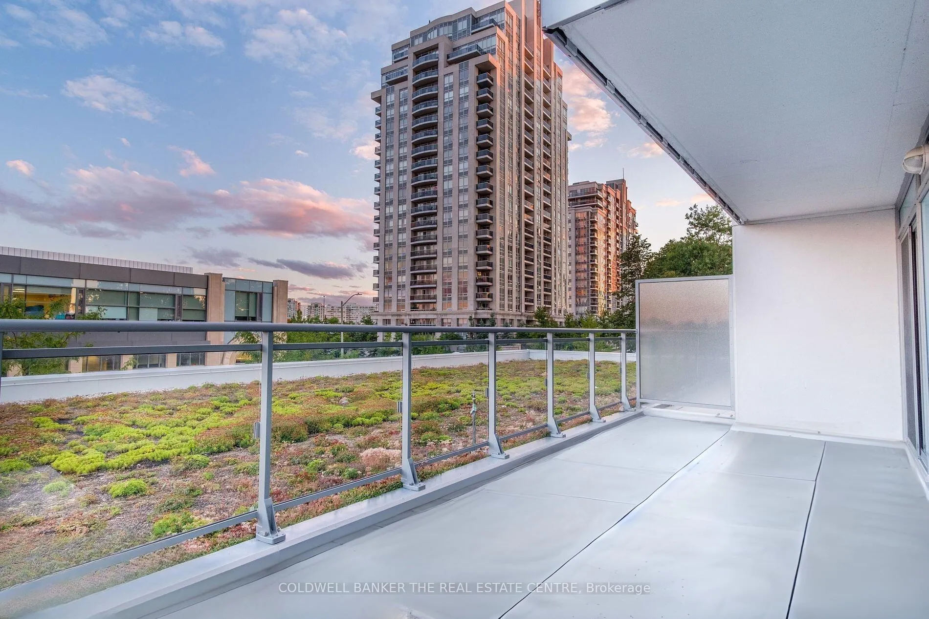 Photo 3 of Unit 204, 7890 Bathurst Street, Vaughan, Beverley Glen — HOMEH