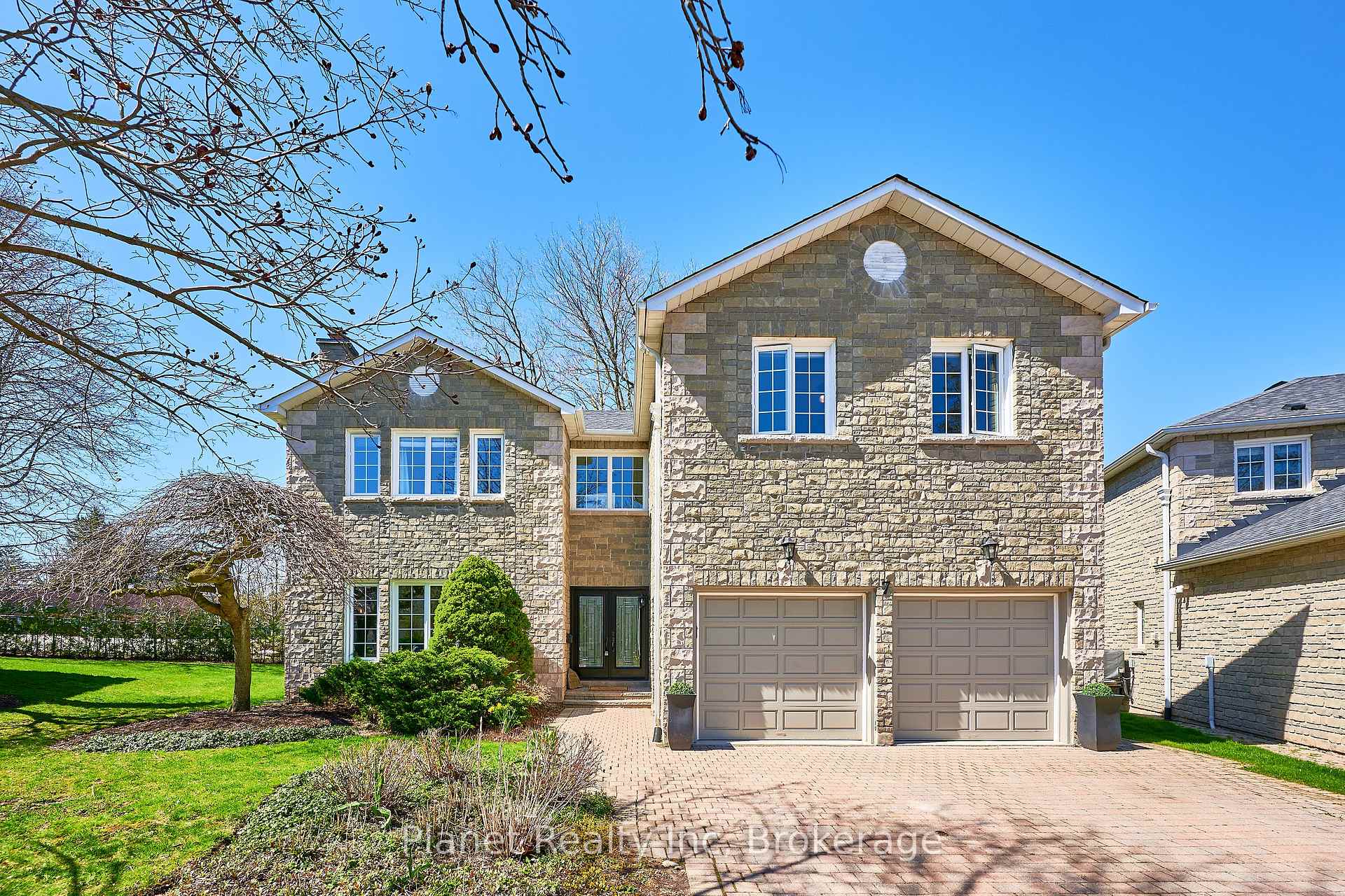 Photo 1 of Unit 7, 25 Manor Park Crescent, Guelph, Dovercliffe Park/Old University — HOMEH