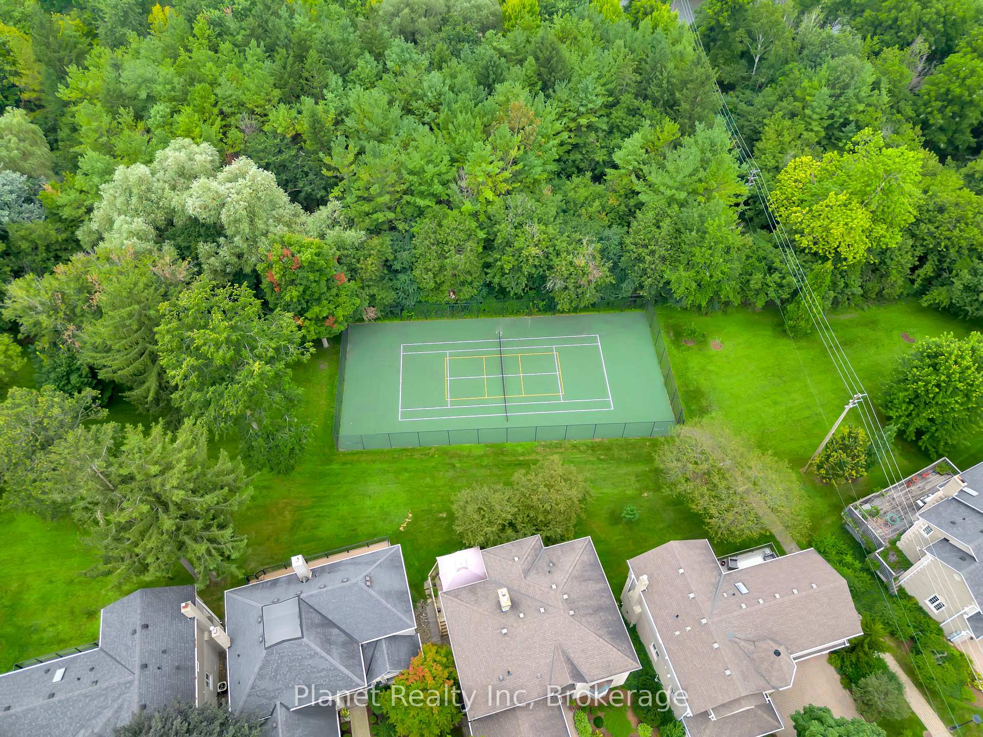 Photo 4 of Unit 7, 25 Manor Park Crescent, Guelph, Dovercliffe Park/Old University — HOMEH