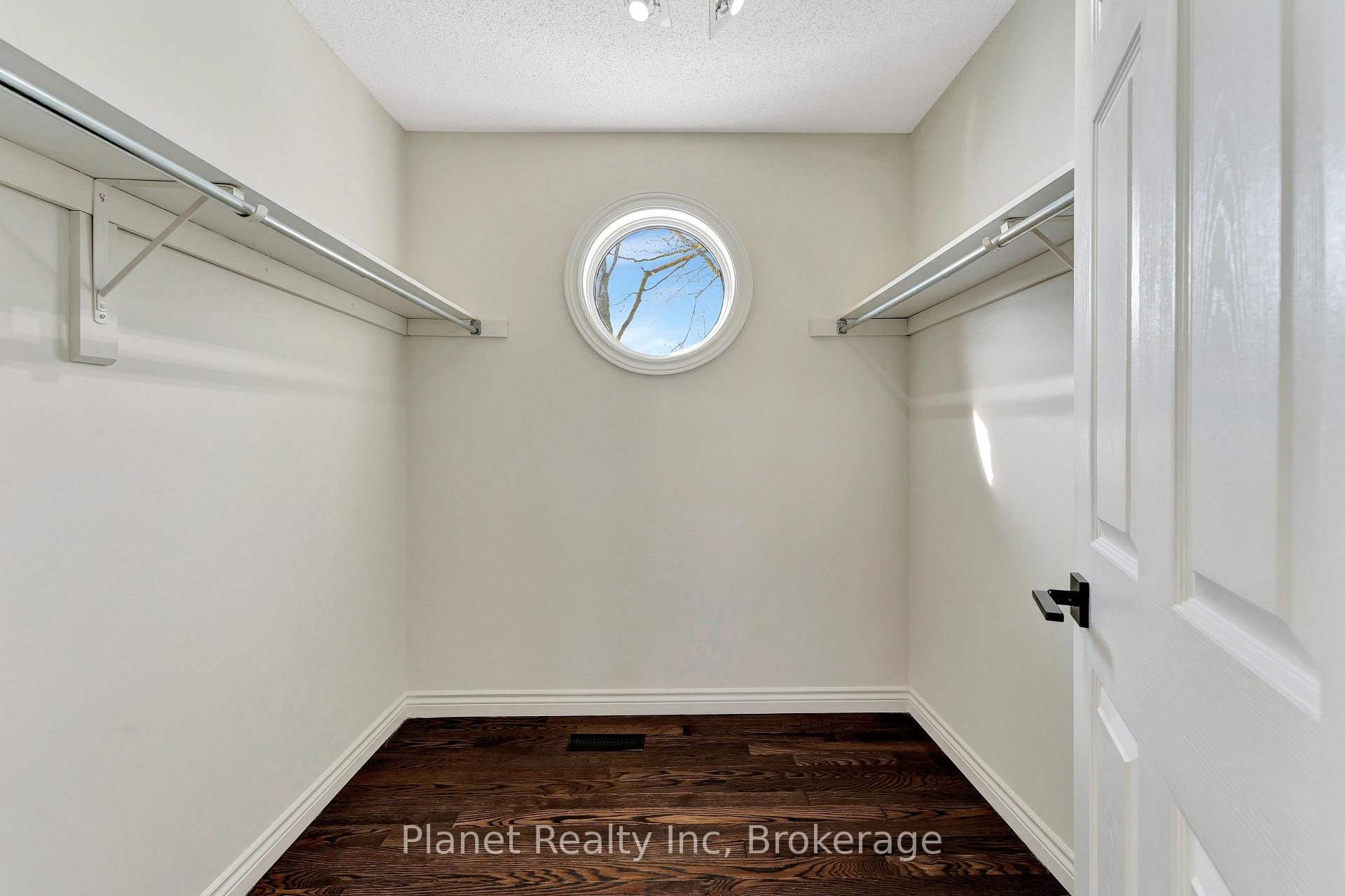 Photo 29 of Unit 7, 25 Manor Park Crescent, Guelph, Dovercliffe Park/Old University — HOMEH
