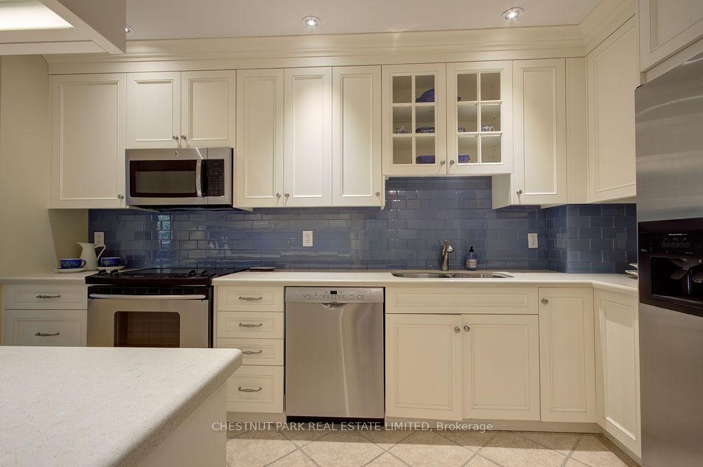 Photo 7 of Unit PH 10, 3900 Yonge Street, Toronto, Bedford Park-Nortown — HOMEH