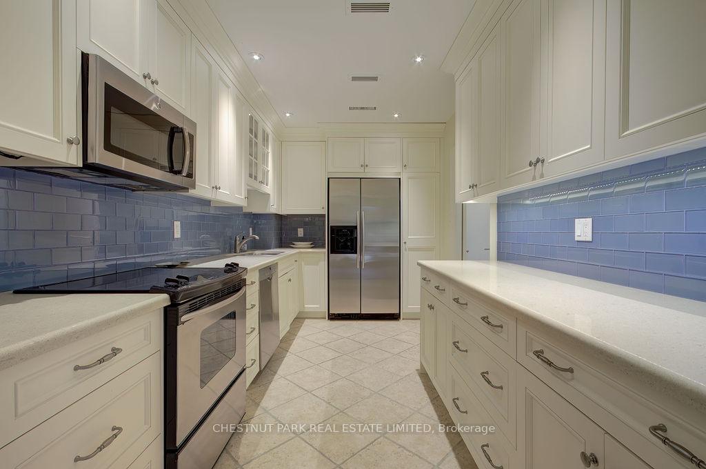 Photo 8 of Unit PH 10, 3900 Yonge Street, Toronto, Bedford Park-Nortown — HOMEH