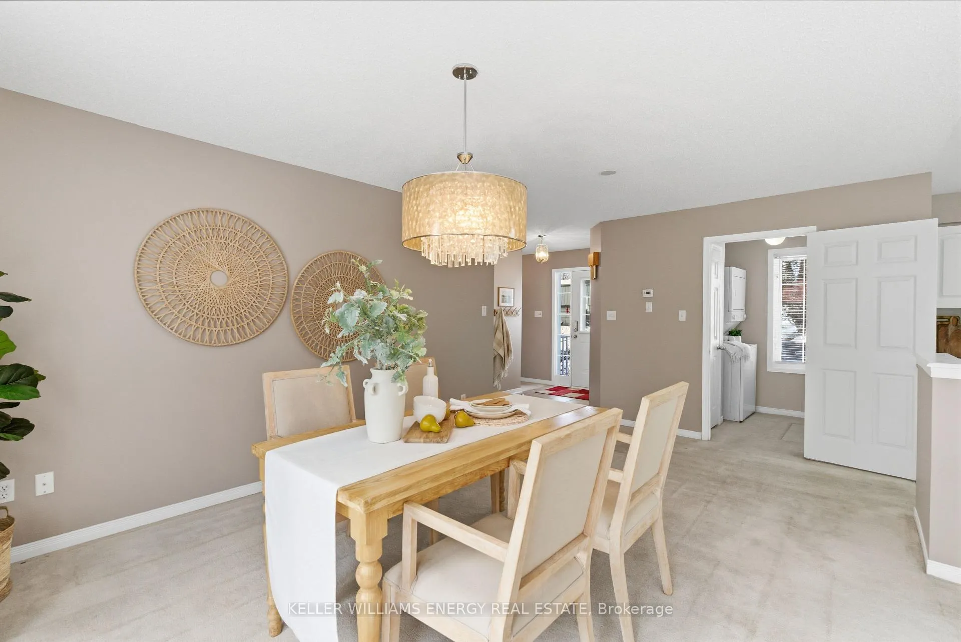 Photo 6 of 21 Heritage Lane, Clarington, Newcastle — HOMEH