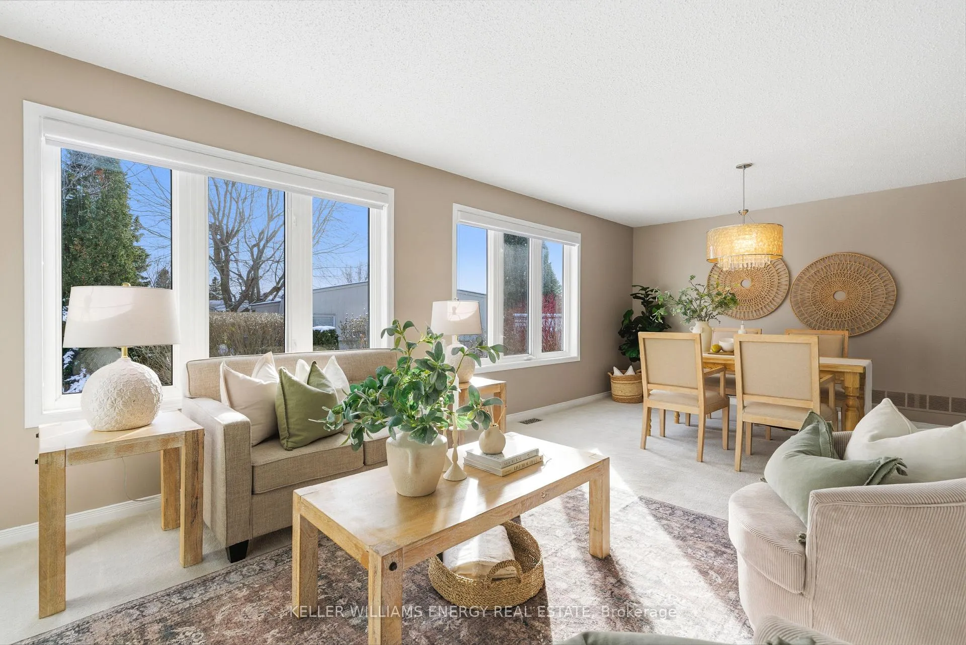 Photo 9 of 21 Heritage Lane, Clarington, Newcastle — HOMEH