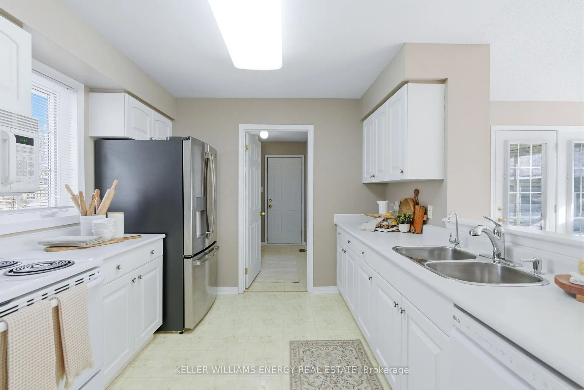 Photo 17 of 21 Heritage Lane, Clarington, Newcastle — HOMEH