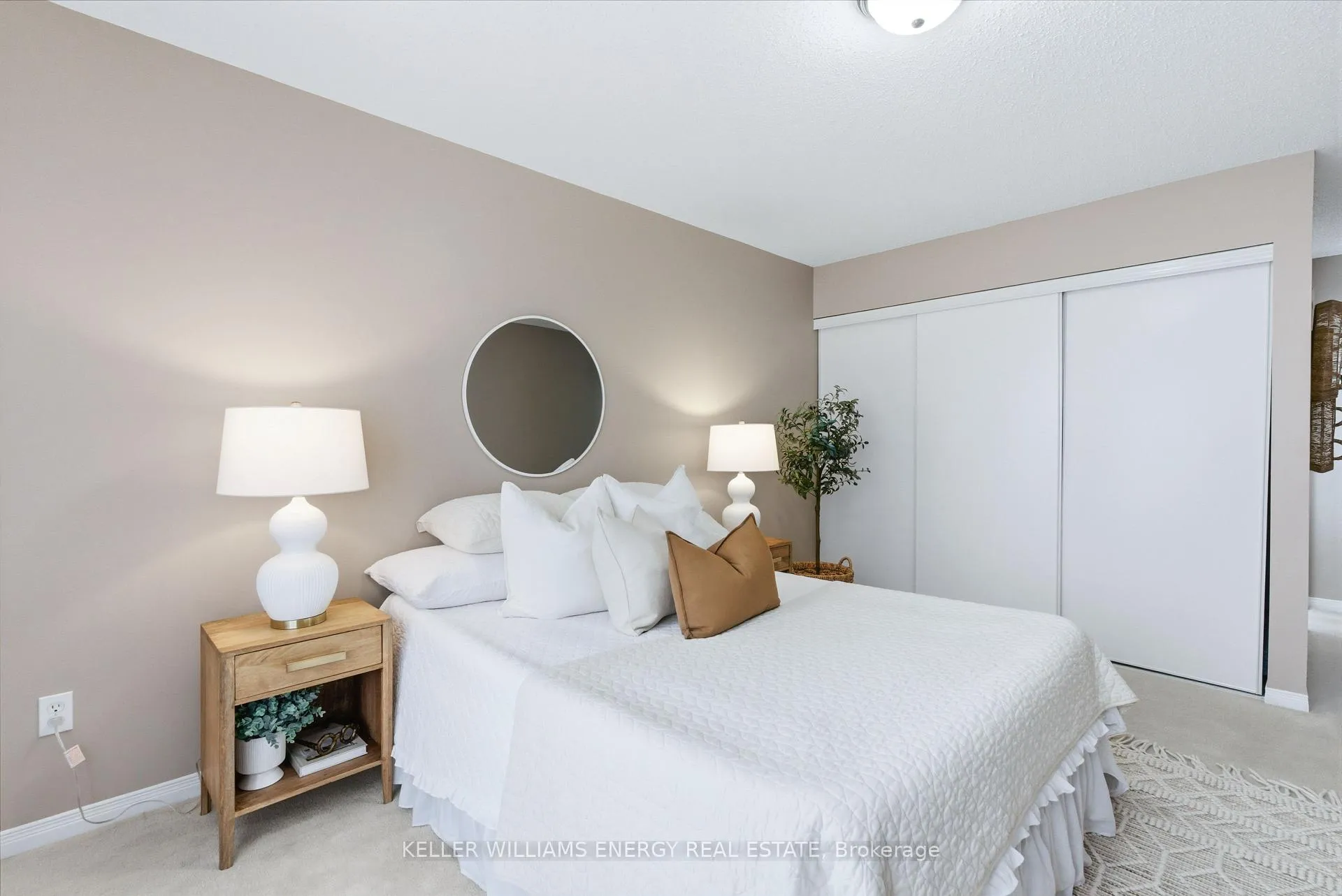 Photo 22 of 21 Heritage Lane, Clarington, Newcastle — HOMEH