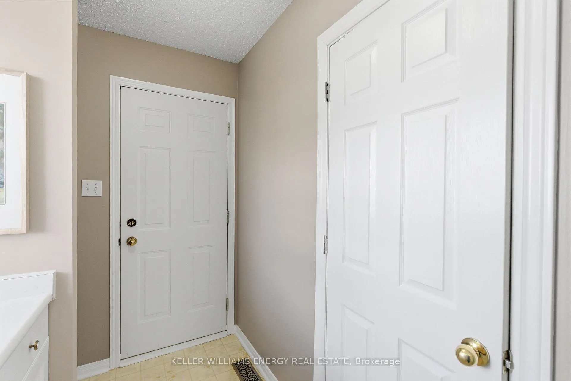 Photo 33 of 21 Heritage Lane, Clarington, Newcastle — HOMEH
