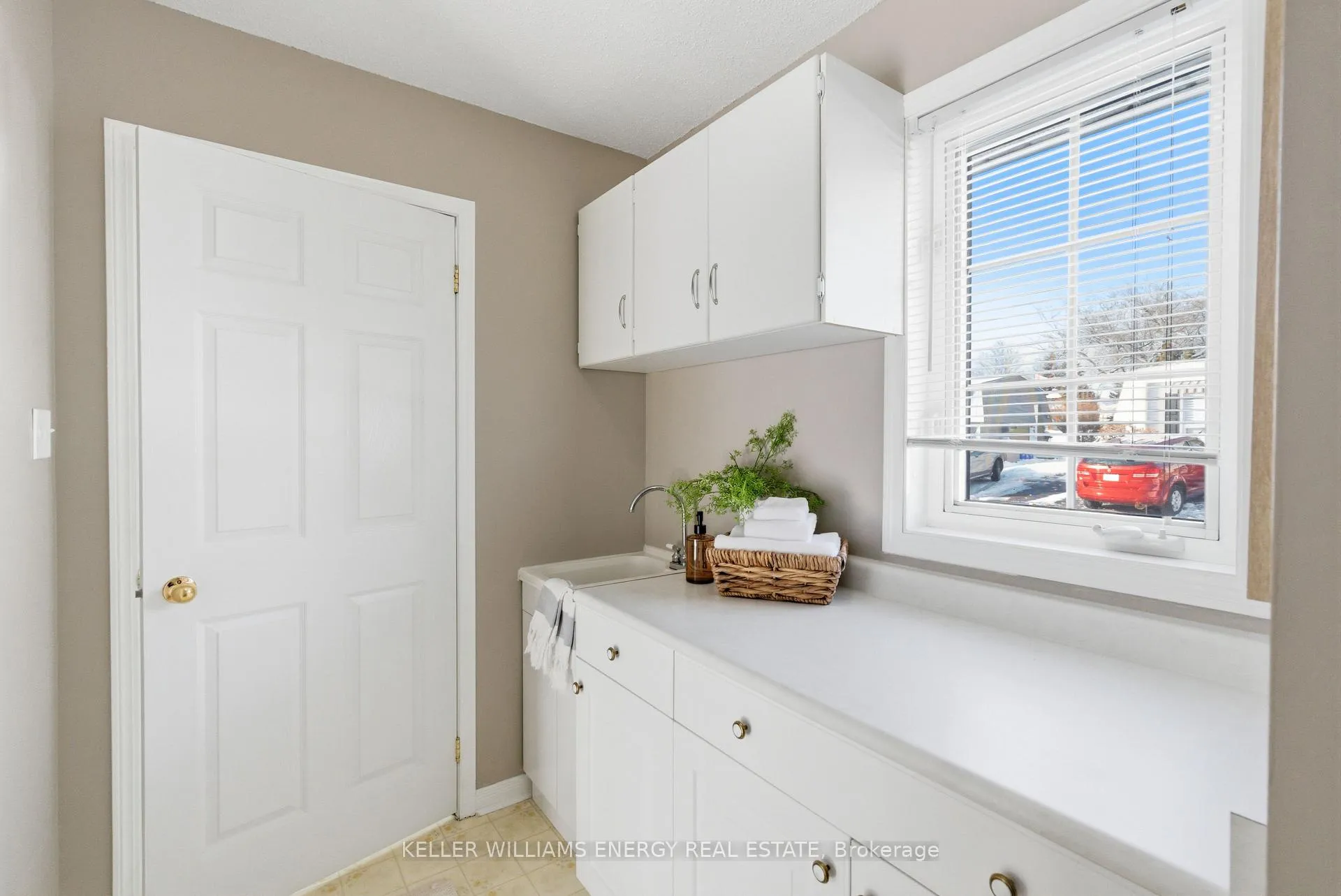 Photo 34 of 21 Heritage Lane, Clarington, Newcastle — HOMEH