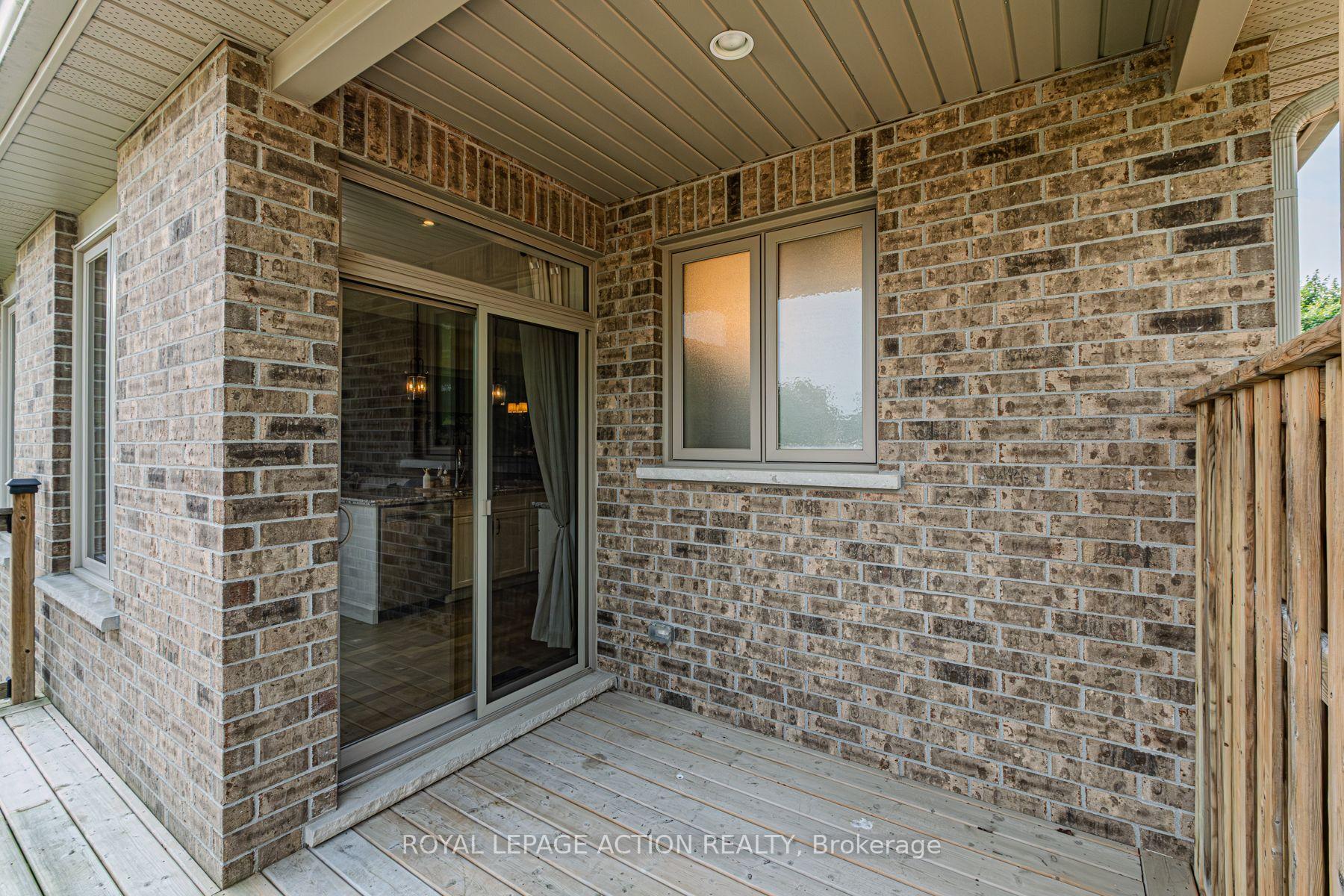 Photo 4 of Unit 23, 30 Cedar Street, Brant, Paris — HOMEH