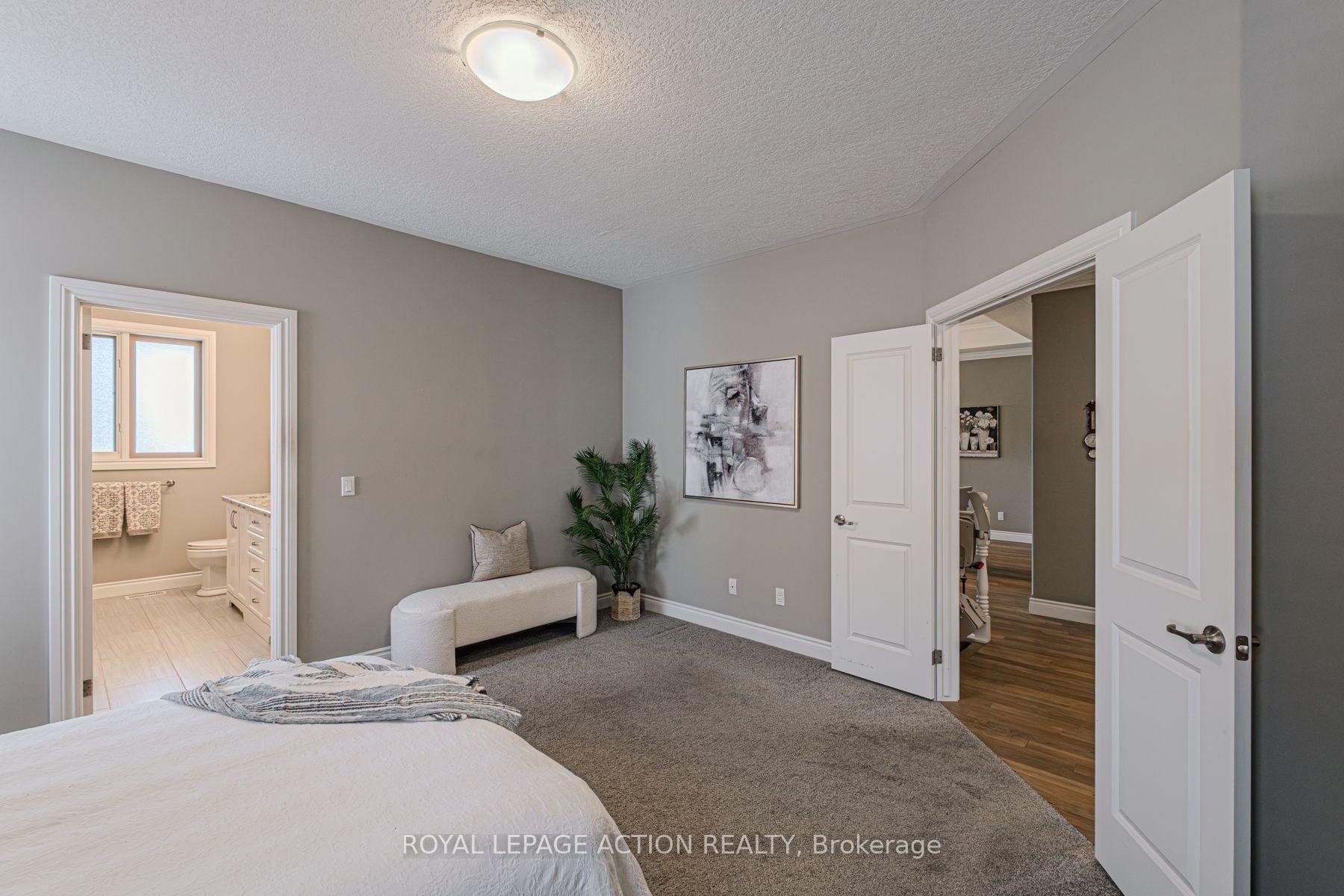 Photo 20 of Unit 23, 30 Cedar Street, Brant, Paris — HOMEH