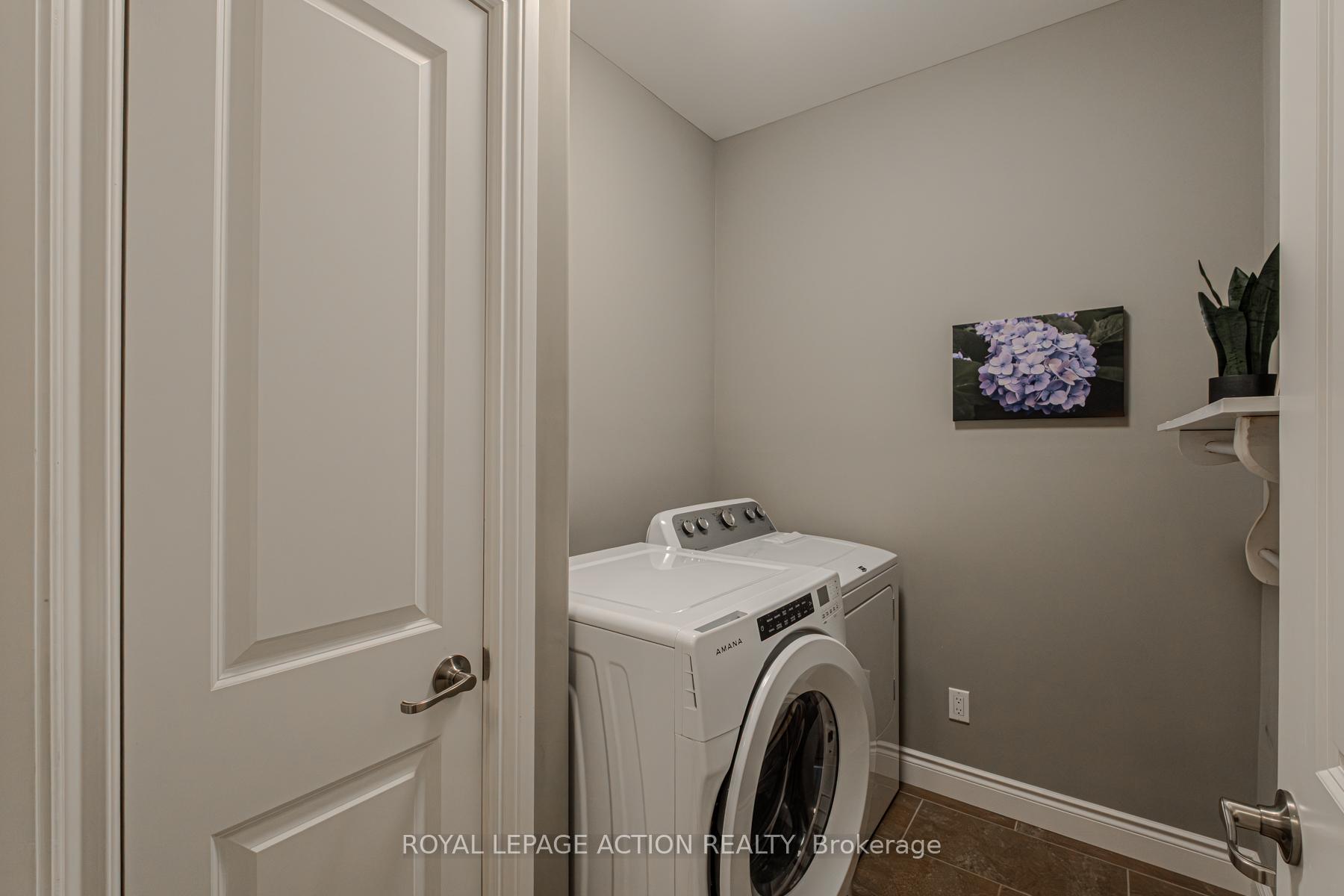 Photo 26 of Unit 23, 30 Cedar Street, Brant, Paris — HOMEH