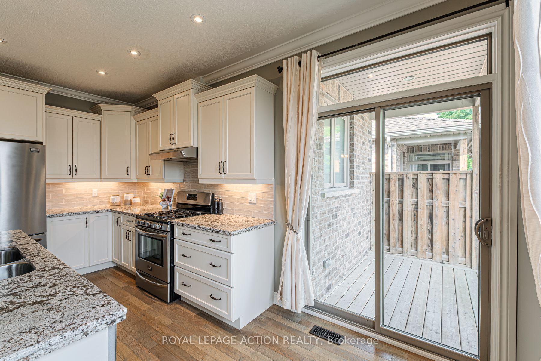 Photo 33 of Unit 23, 30 Cedar Street, Brant, Paris — HOMEH