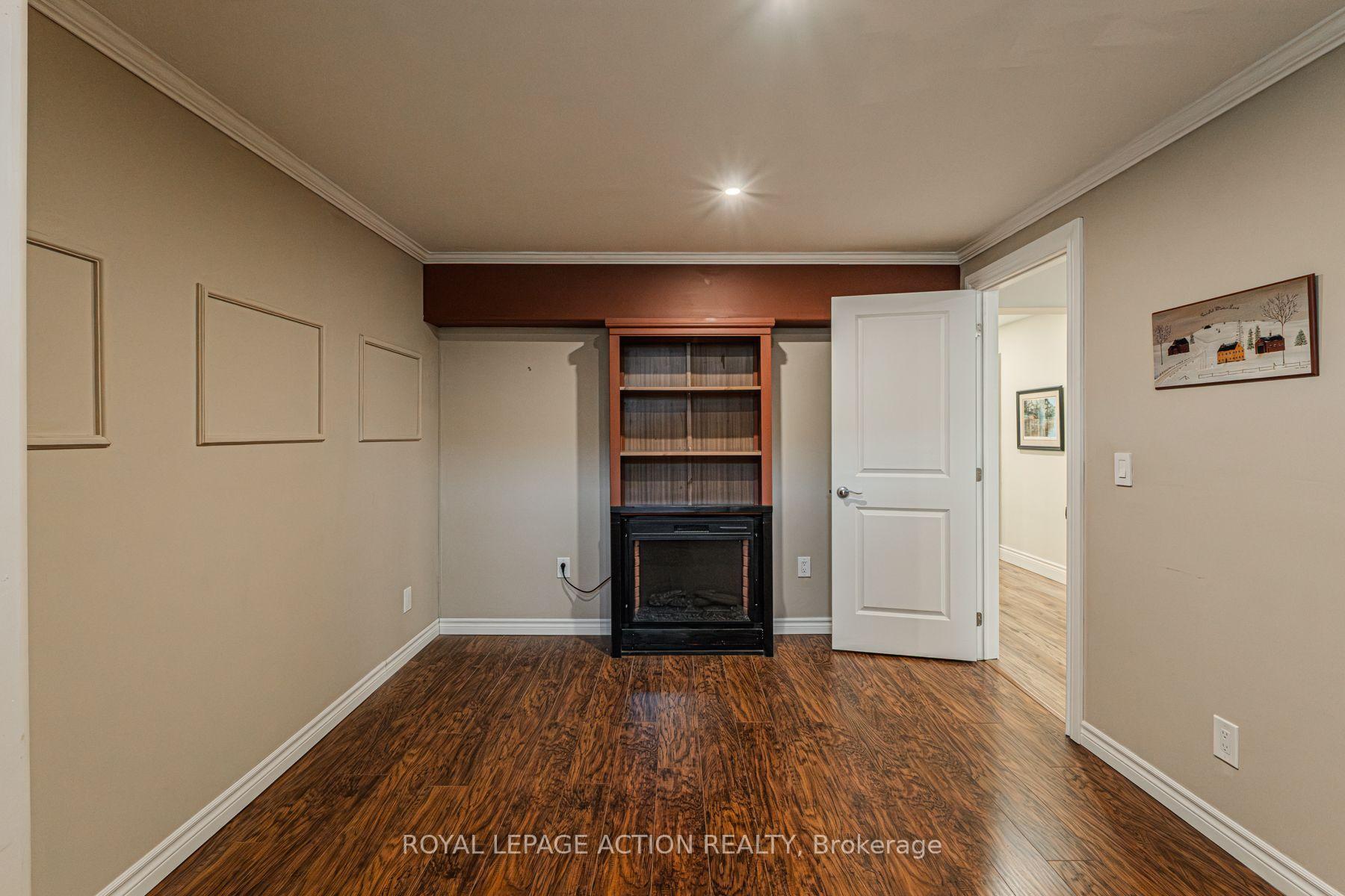 Photo 40 of Unit 23, 30 Cedar Street, Brant, Paris — HOMEH