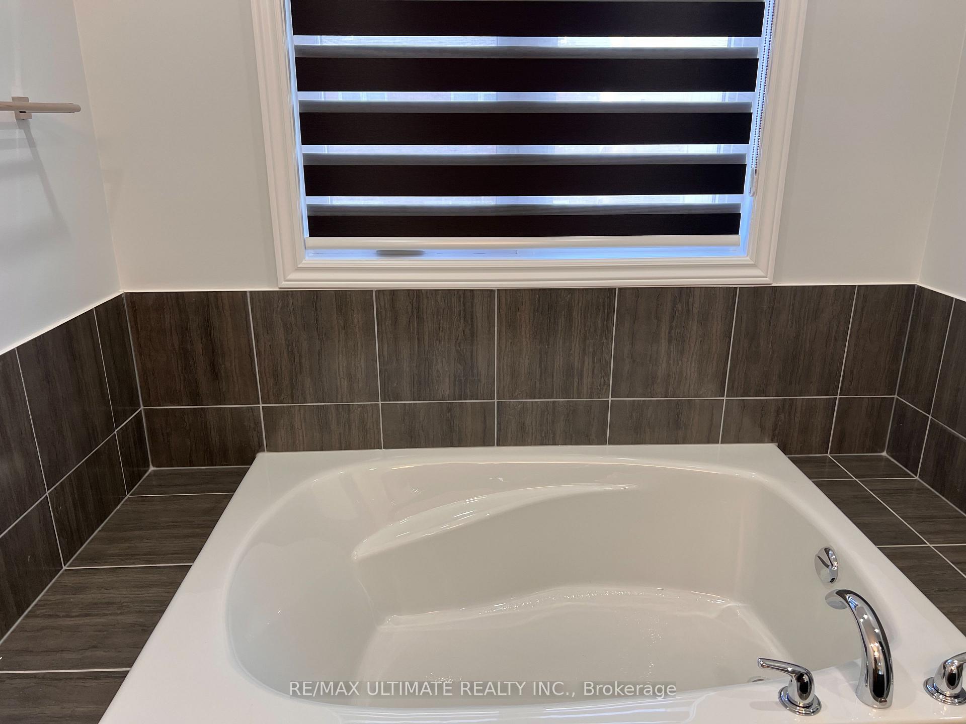 Photo 18 of 40 Mclean Avenue, Collingwood — HOMEH