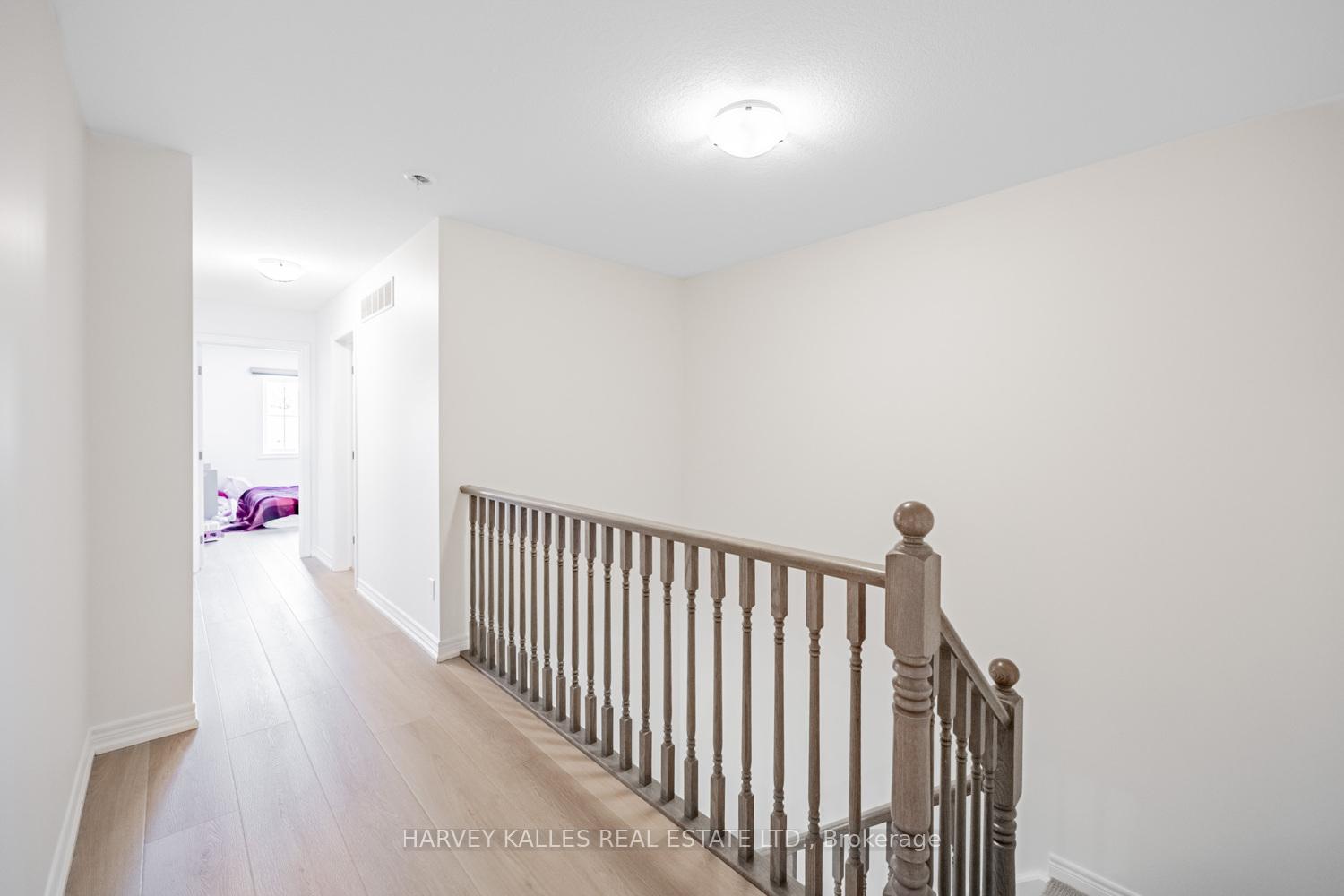 Photo 23 of 300 Humphrey Street, Hamilton, Waterdown — HOMEH