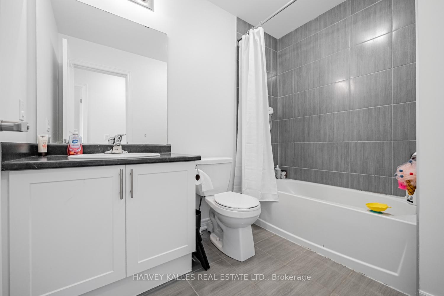 Photo 27 of 300 Humphrey Street, Hamilton, Waterdown — HOMEH