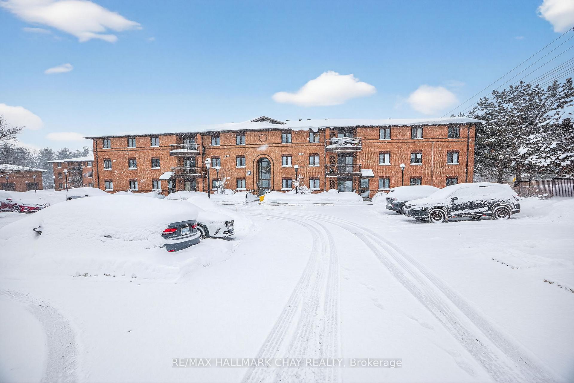 Photo 4 of Unit 124, 10 Coulter Street, Barrie, Sunnidale — HOMEH