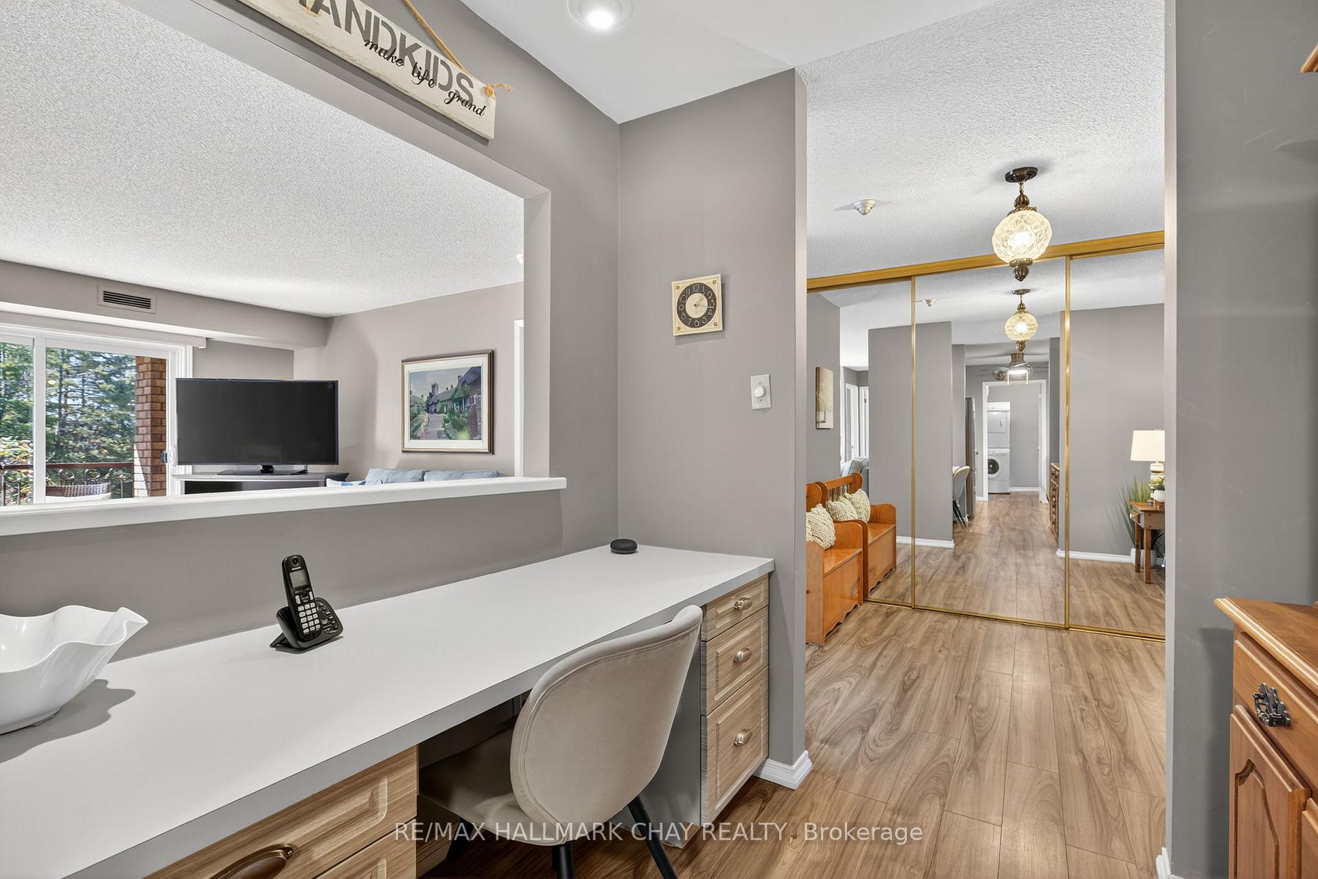 Photo 8 of Unit 124, 10 Coulter Street, Barrie, Sunnidale — HOMEH