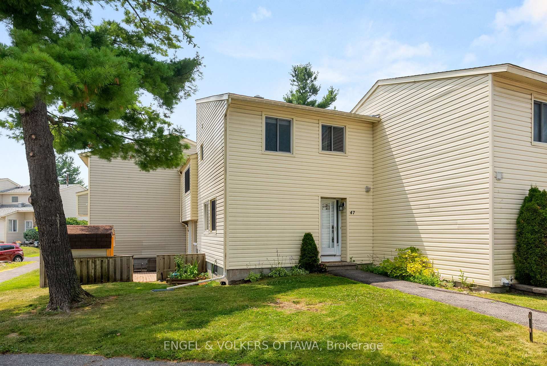 Photo 1 of Unit 40, 47 Malvern Drive, Ottawa, Barrhaven - Pheasant Run — HOMEH
