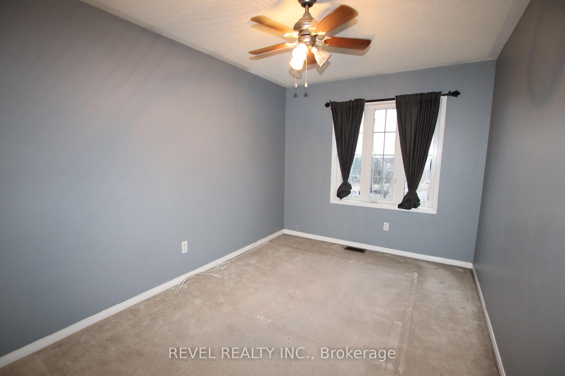 Photo 21 of 11 Tasker Crescent, Ajax, Central — HOMEH