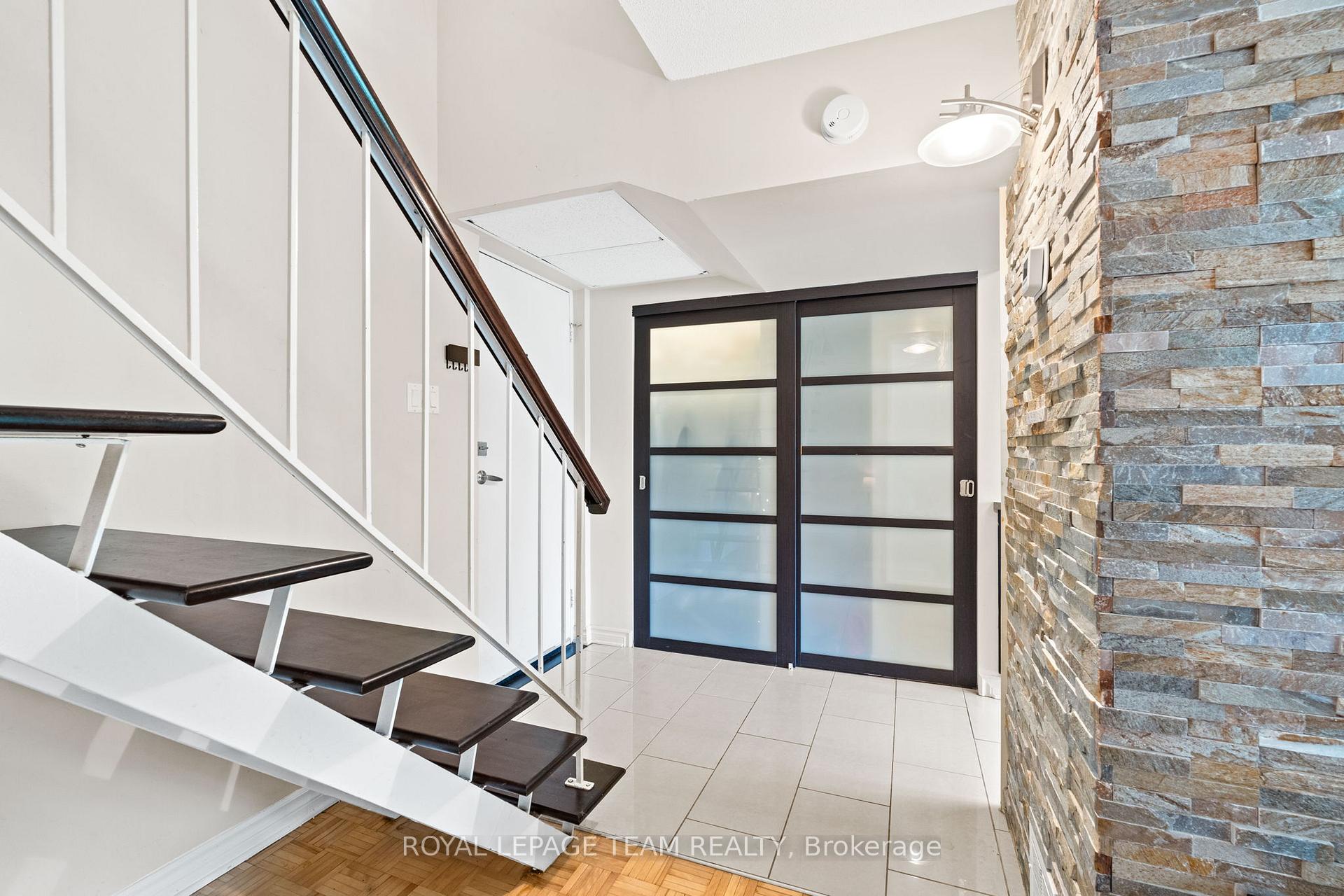 Photo 6 of Unit 109, 12 Corkstown Road, Ottawa, Lakeview Park — HOMEH