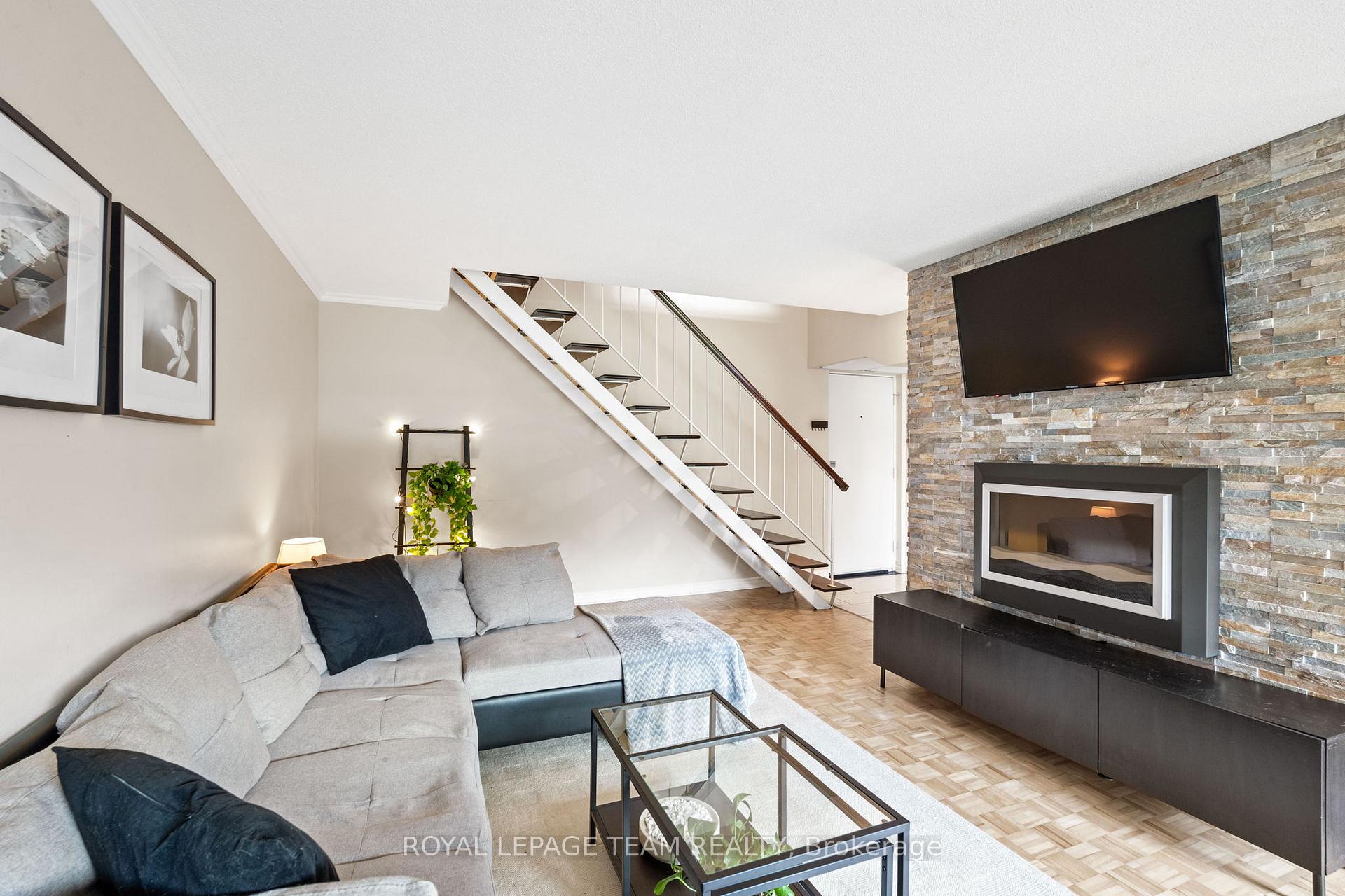 Photo 9 of Unit 109, 12 Corkstown Road, Ottawa, Lakeview Park — HOMEH