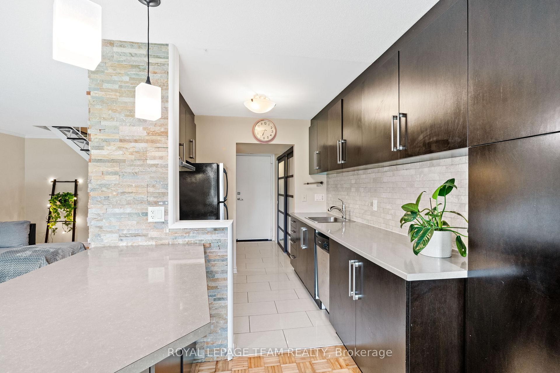 Photo 12 of Unit 109, 12 Corkstown Road, Ottawa, Lakeview Park — HOMEH