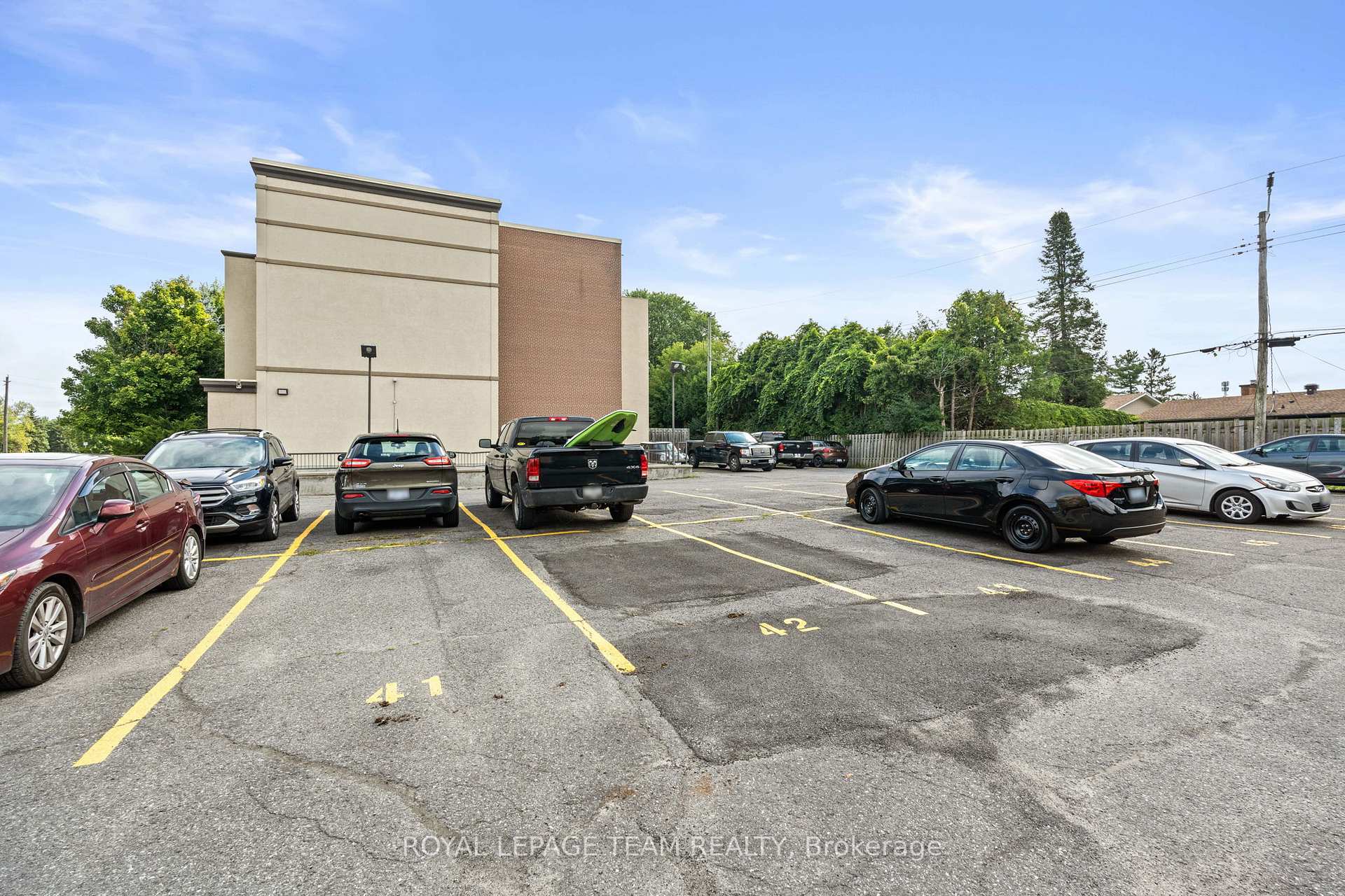 Photo 25 of Unit 109, 12 Corkstown Road, Ottawa, Lakeview Park — HOMEH