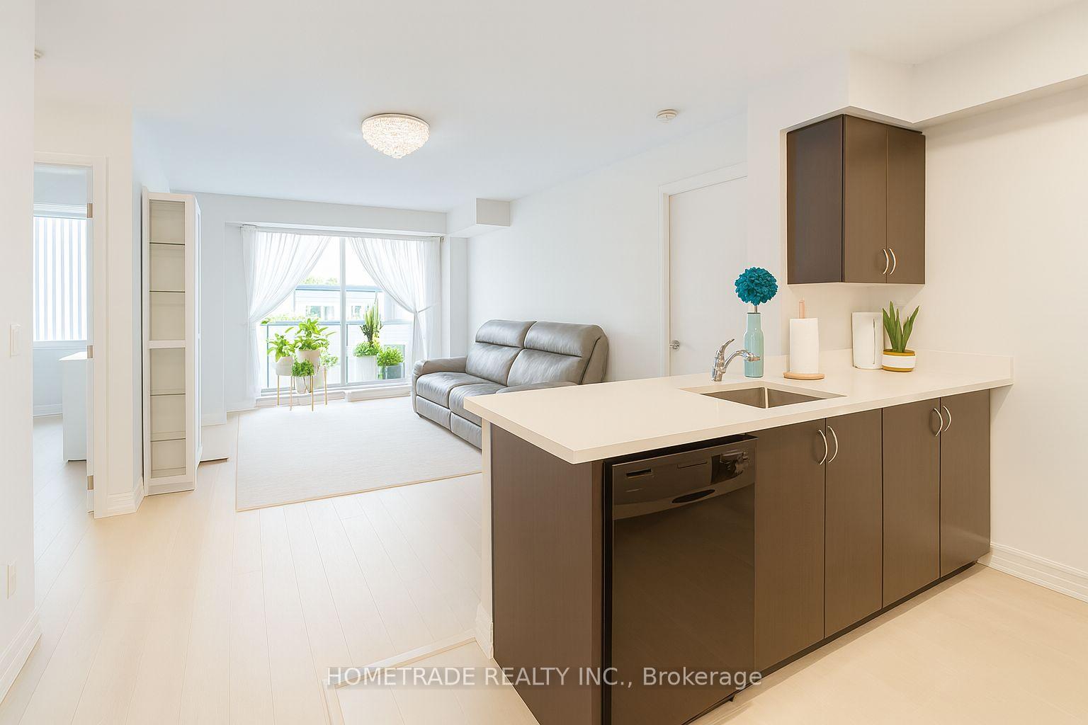 Photo 6 of Unit 310, 35 Saranac Boulevard, Toronto, Englemount-Lawrence — HOMEH
