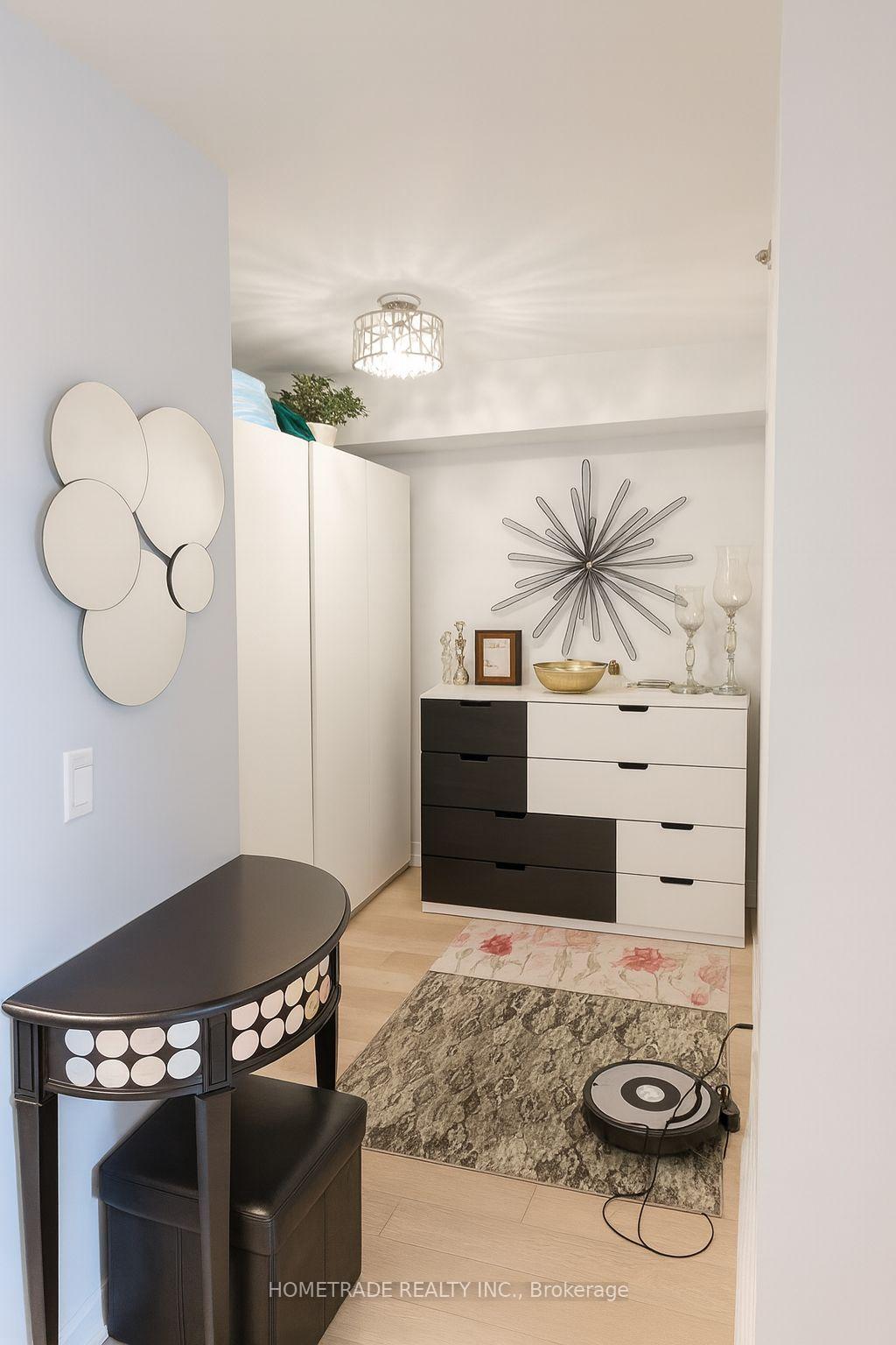 Photo 13 of Unit 310, 35 Saranac Boulevard, Toronto, Englemount-Lawrence — HOMEH