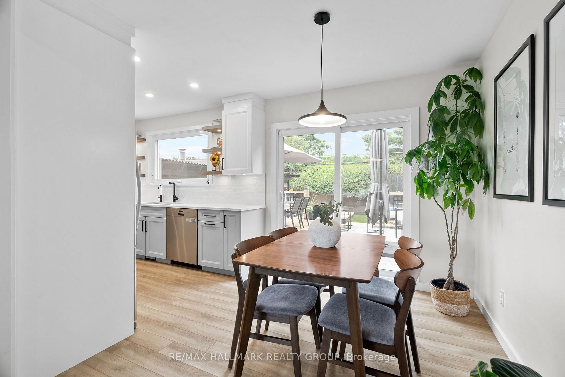 Photo 11 of 761 Weston Drive, Ottawa, Elmvale Acres — HOMEH