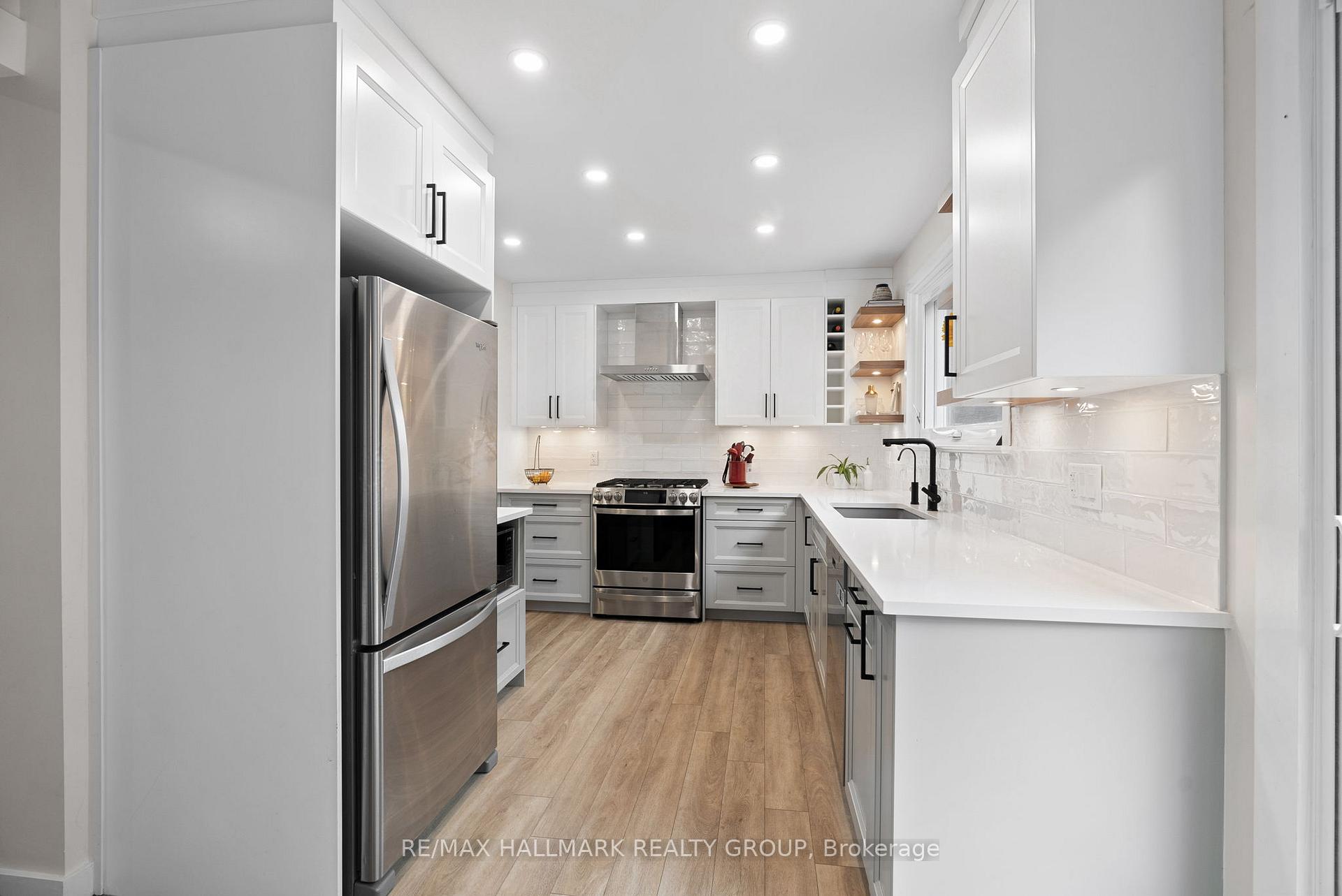 Photo 15 of 761 Weston Drive, Ottawa, Elmvale Acres — HOMEH