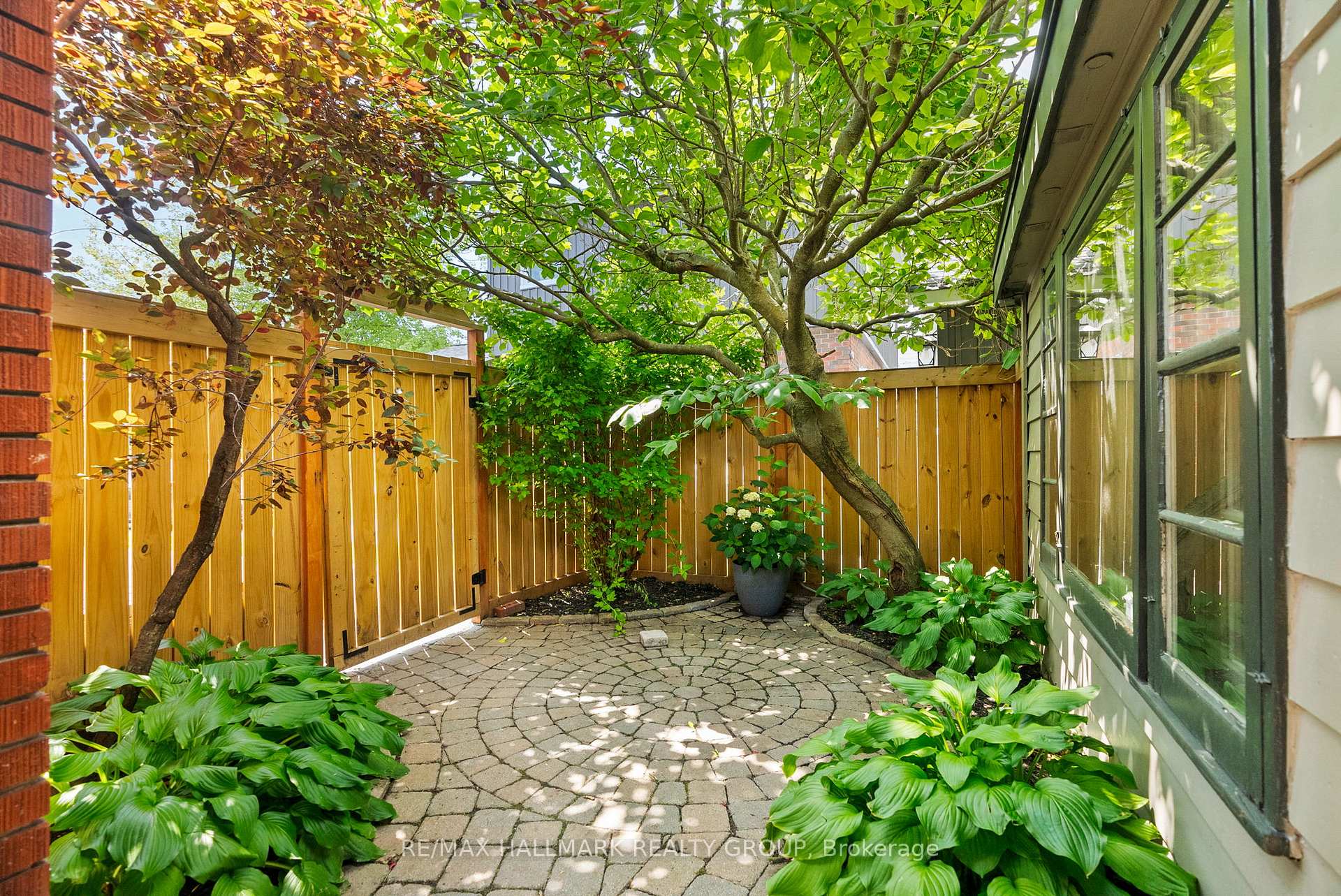 Photo 32 of 761 Weston Drive, Ottawa, Elmvale Acres — HOMEH