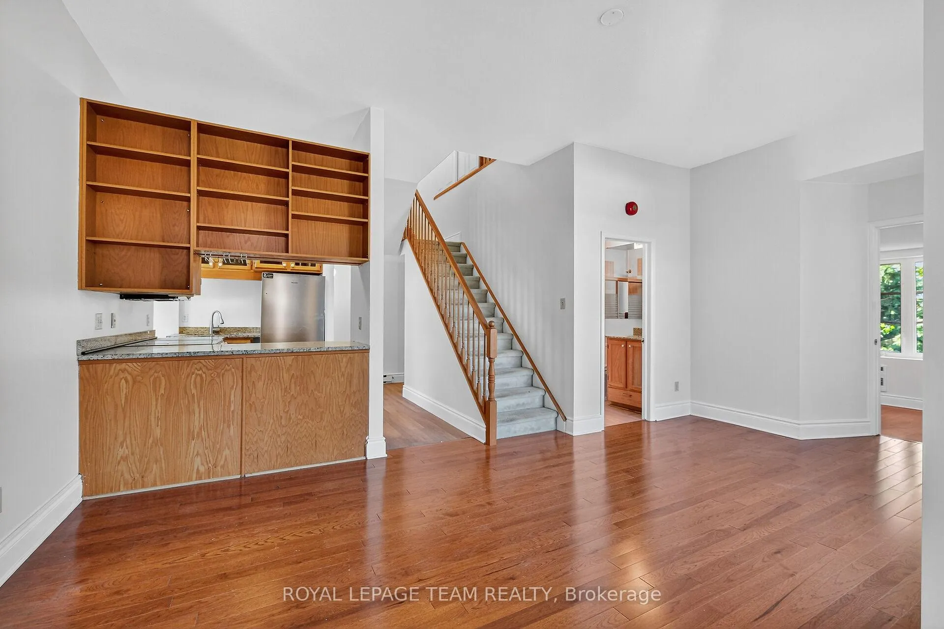 Photo 14 of Unit 6, 635 Richmond Road, Ottawa, Woodroffe — HOMEH