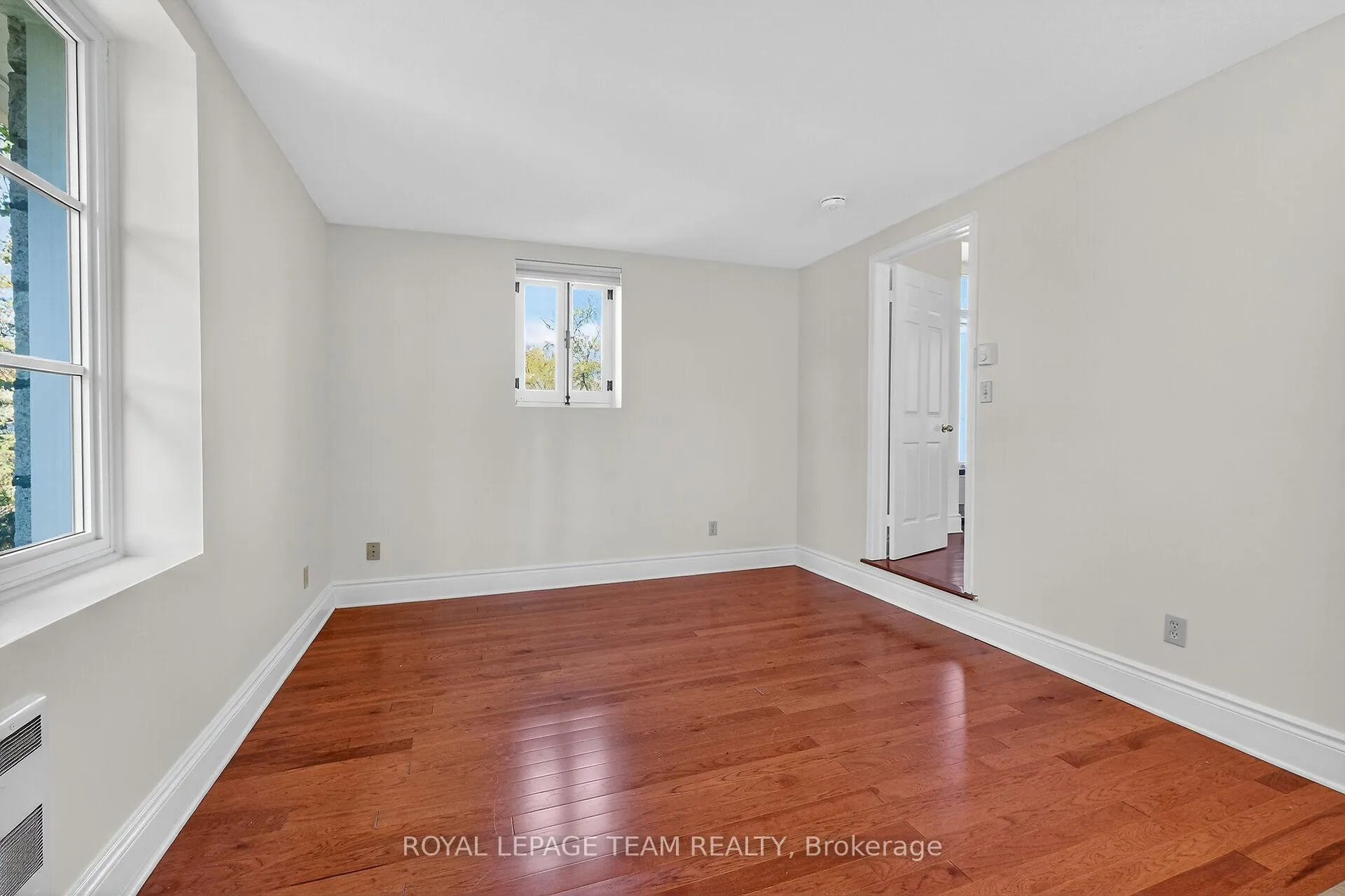 Photo 25 of Unit 6, 635 Richmond Road, Ottawa, Woodroffe — HOMEH