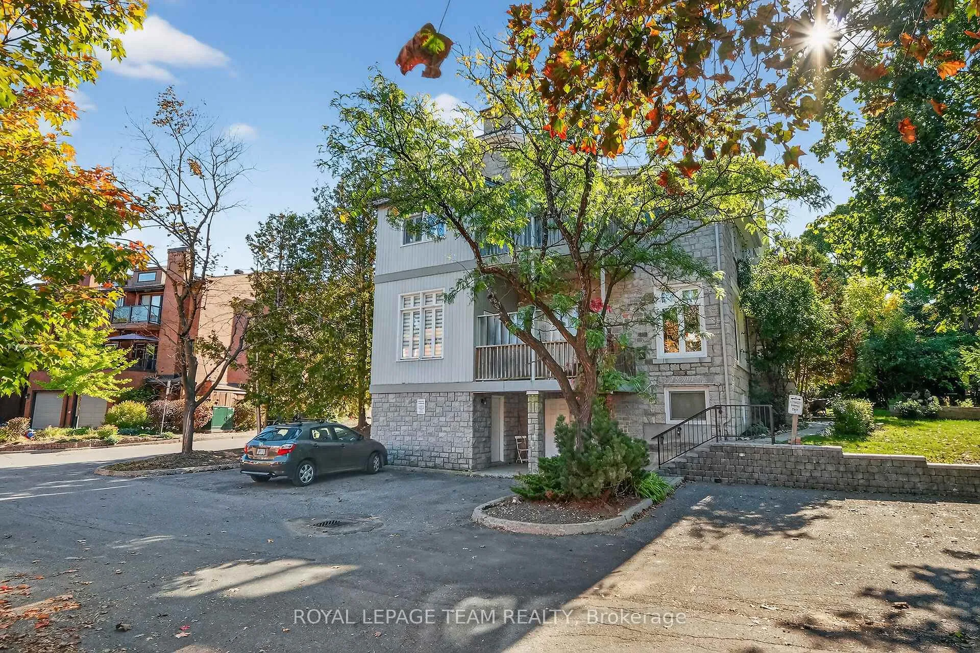 Photo 41 of Unit 6, 635 Richmond Road, Ottawa, Woodroffe — HOMEH