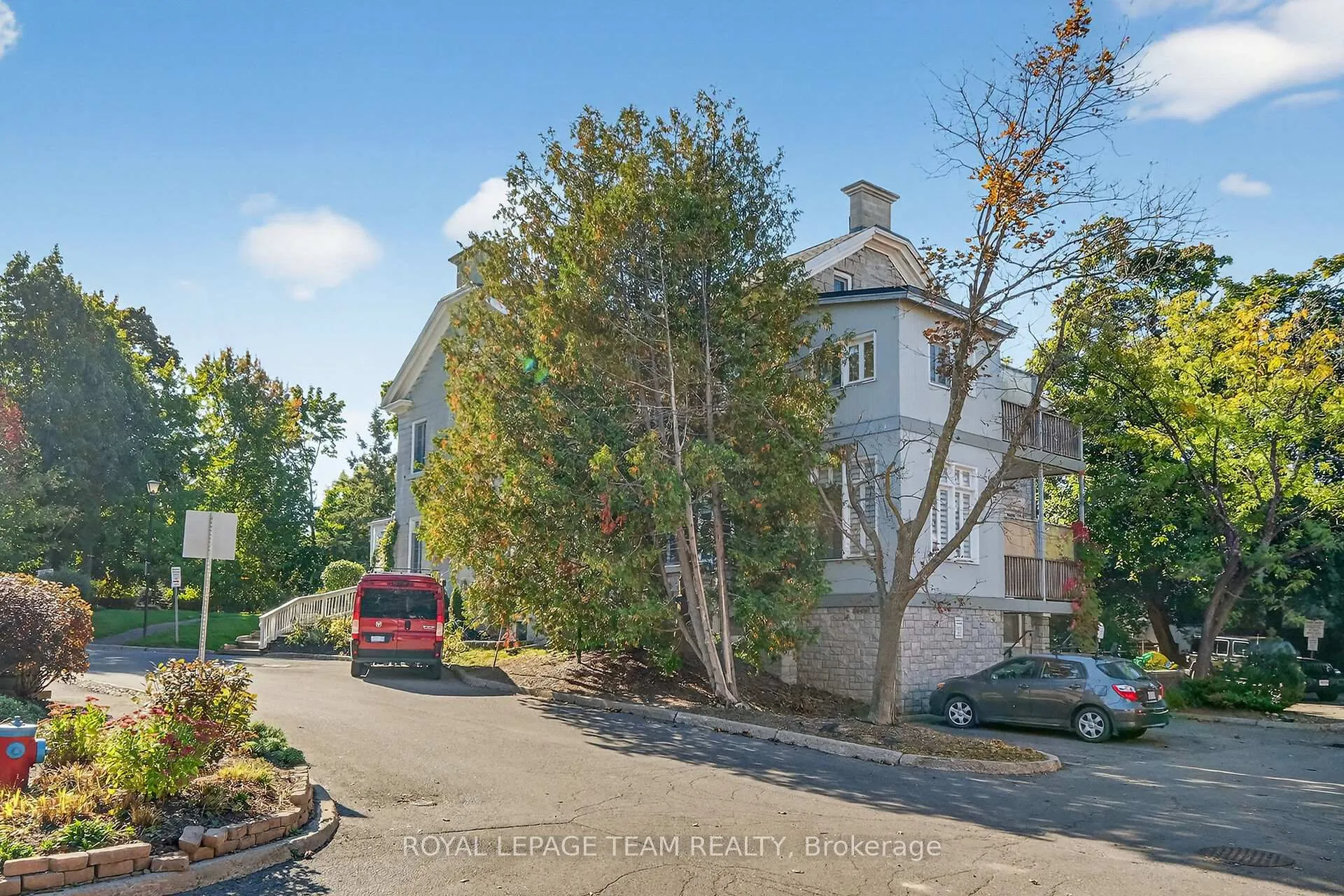 Photo 42 of Unit 6, 635 Richmond Road, Ottawa, Woodroffe — HOMEH