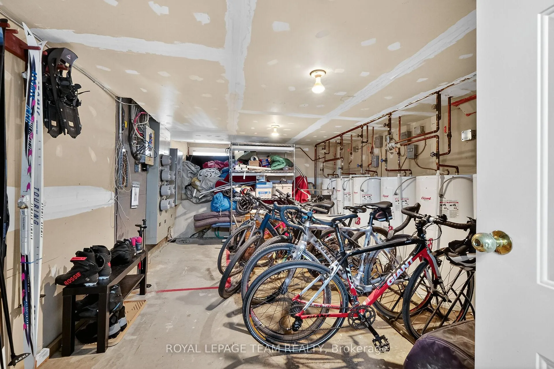 Photo 44 of Unit 6, 635 Richmond Road, Ottawa, Woodroffe — HOMEH